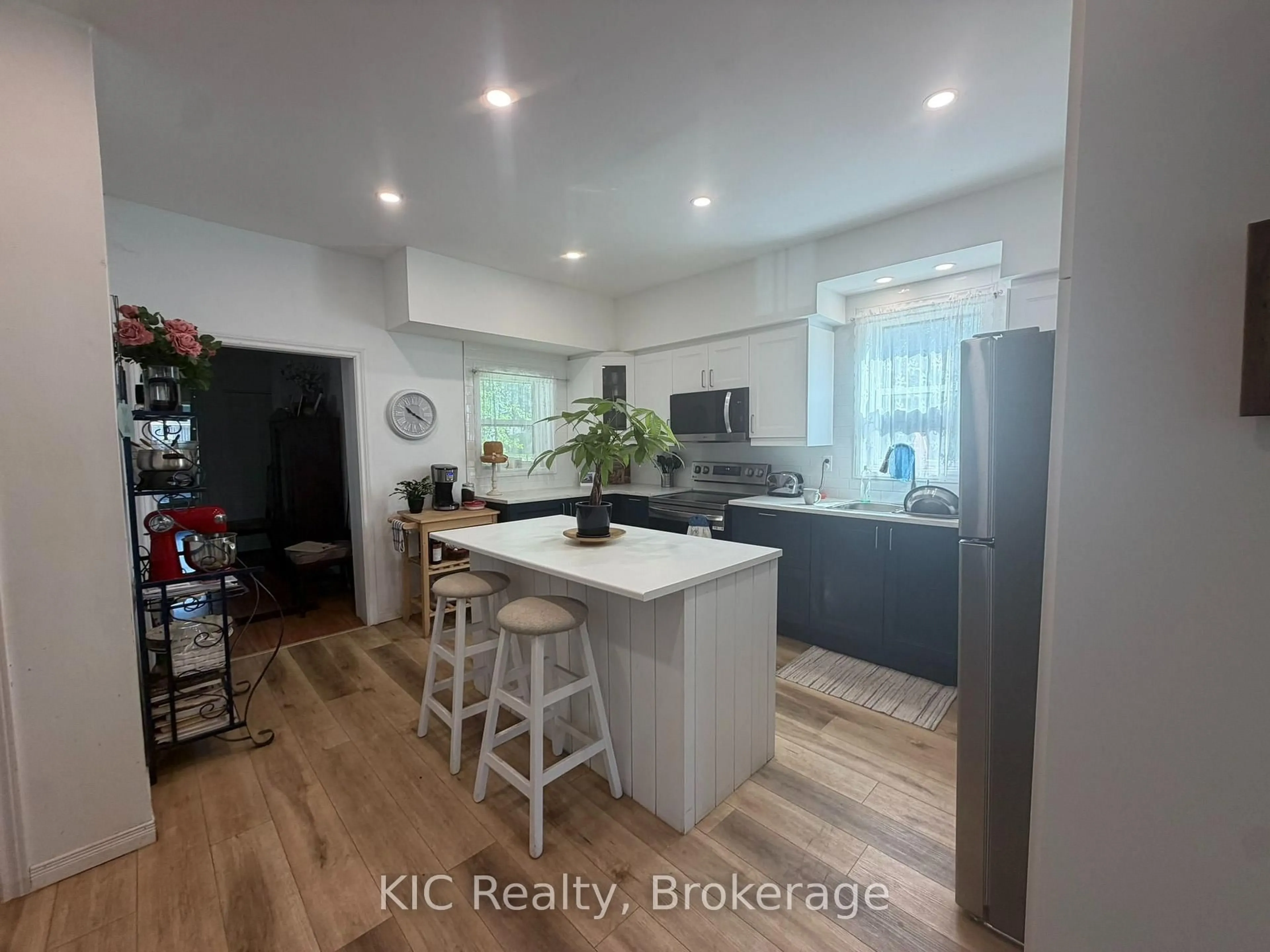 Open concept kitchen, unknown for 48 George St, Havelock-Belmont-Methuen Ontario K0L 1Z0