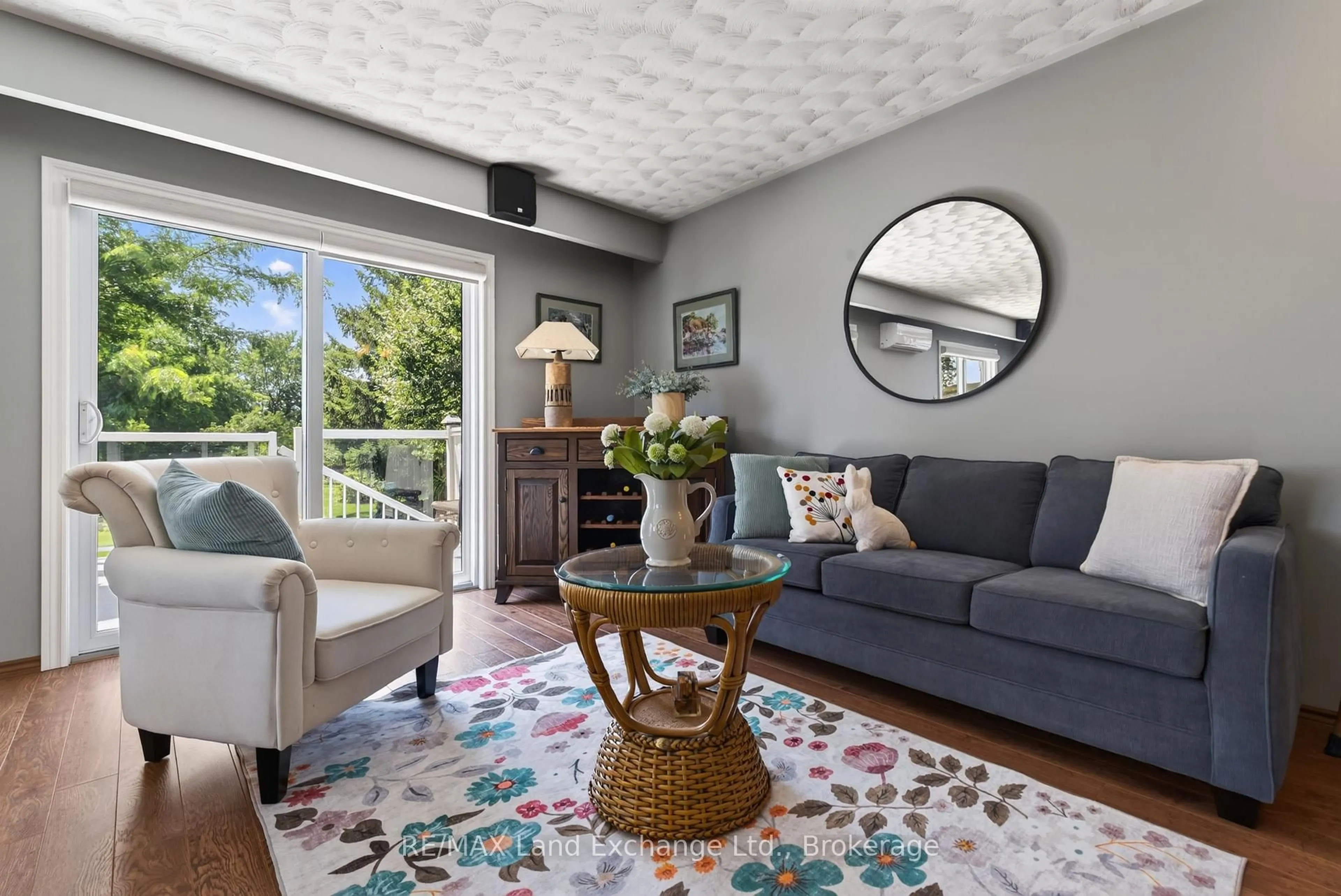 Living room with furniture, unknown for 42 Webster St, Kincardine Ontario N0G 2T0