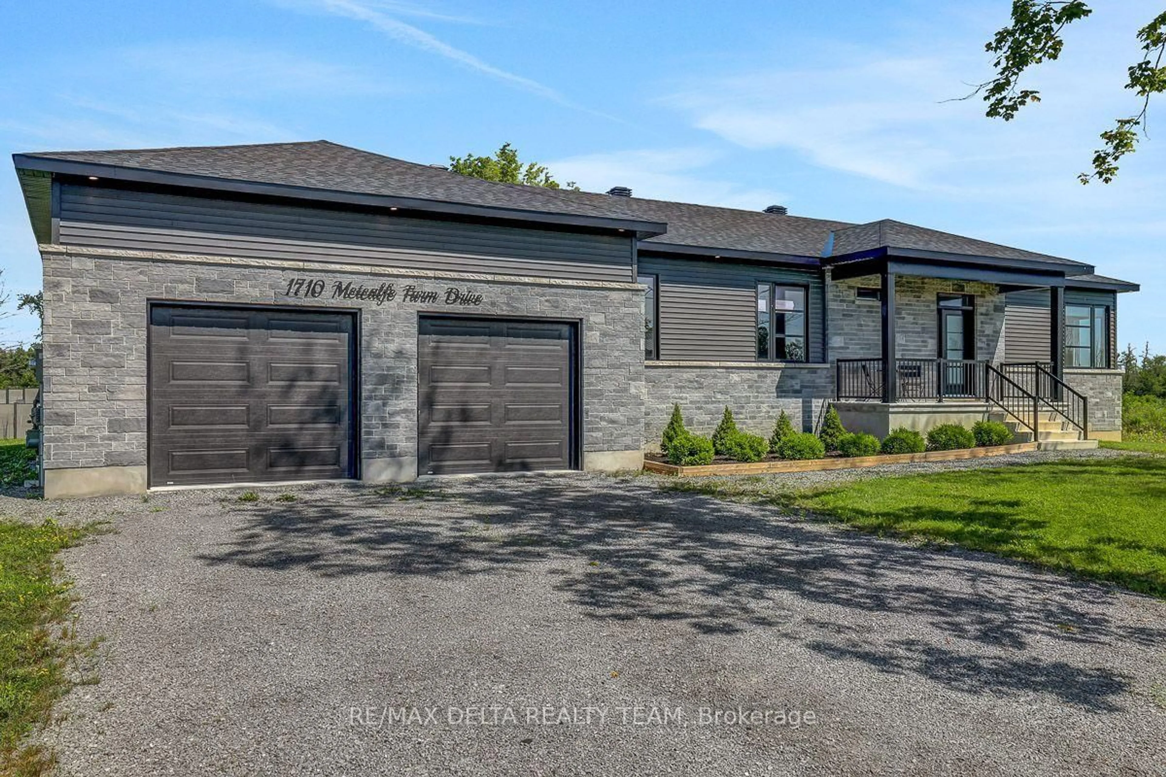 Home with brick exterior material, street for 1710 Metcalfe Farm Rd, Metcalfe Ontario K0A 2P0
