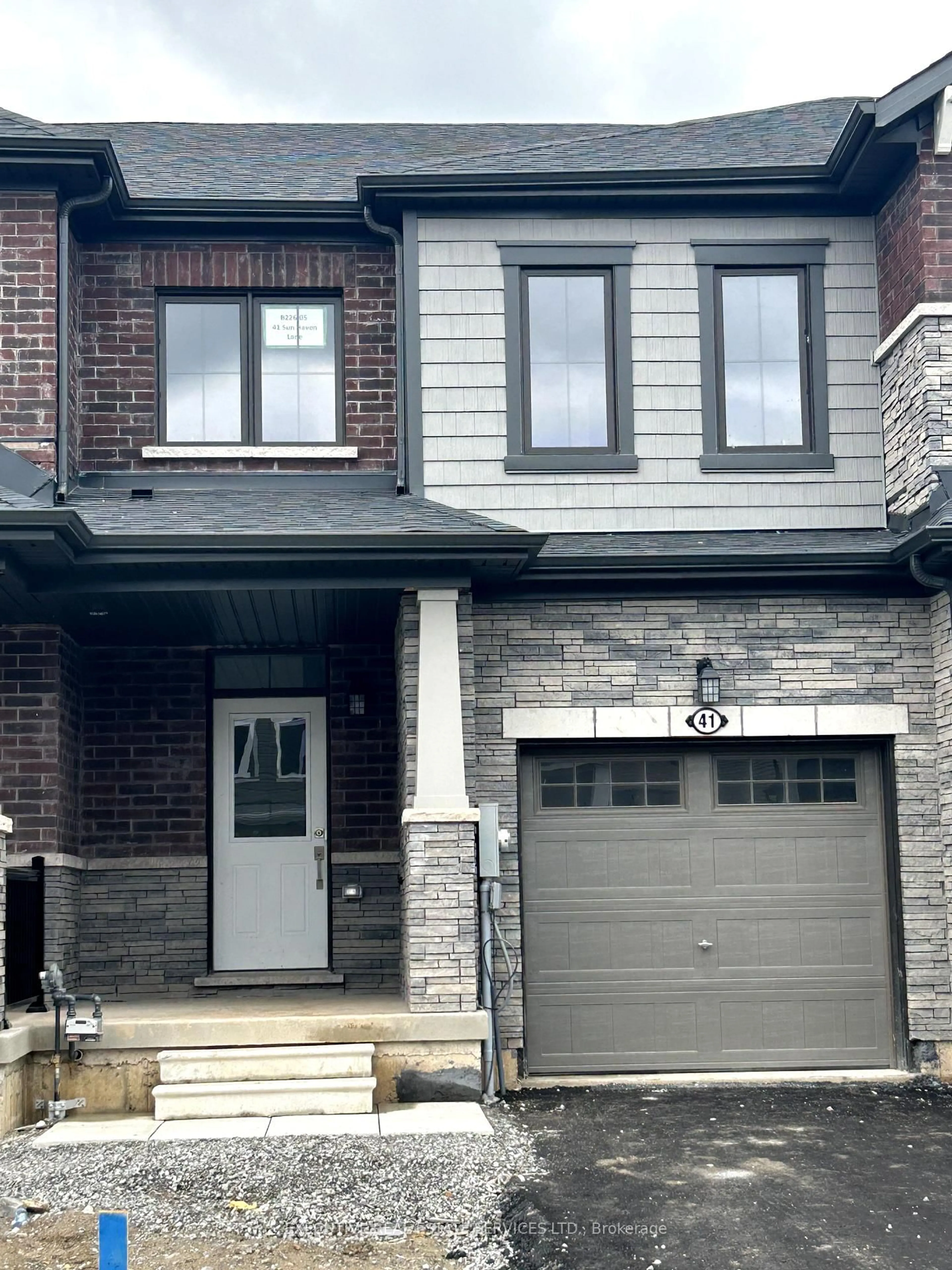 Home with brick exterior material, street for 41 Sun Haven Lane, Thorold Ontario L2E 6S4