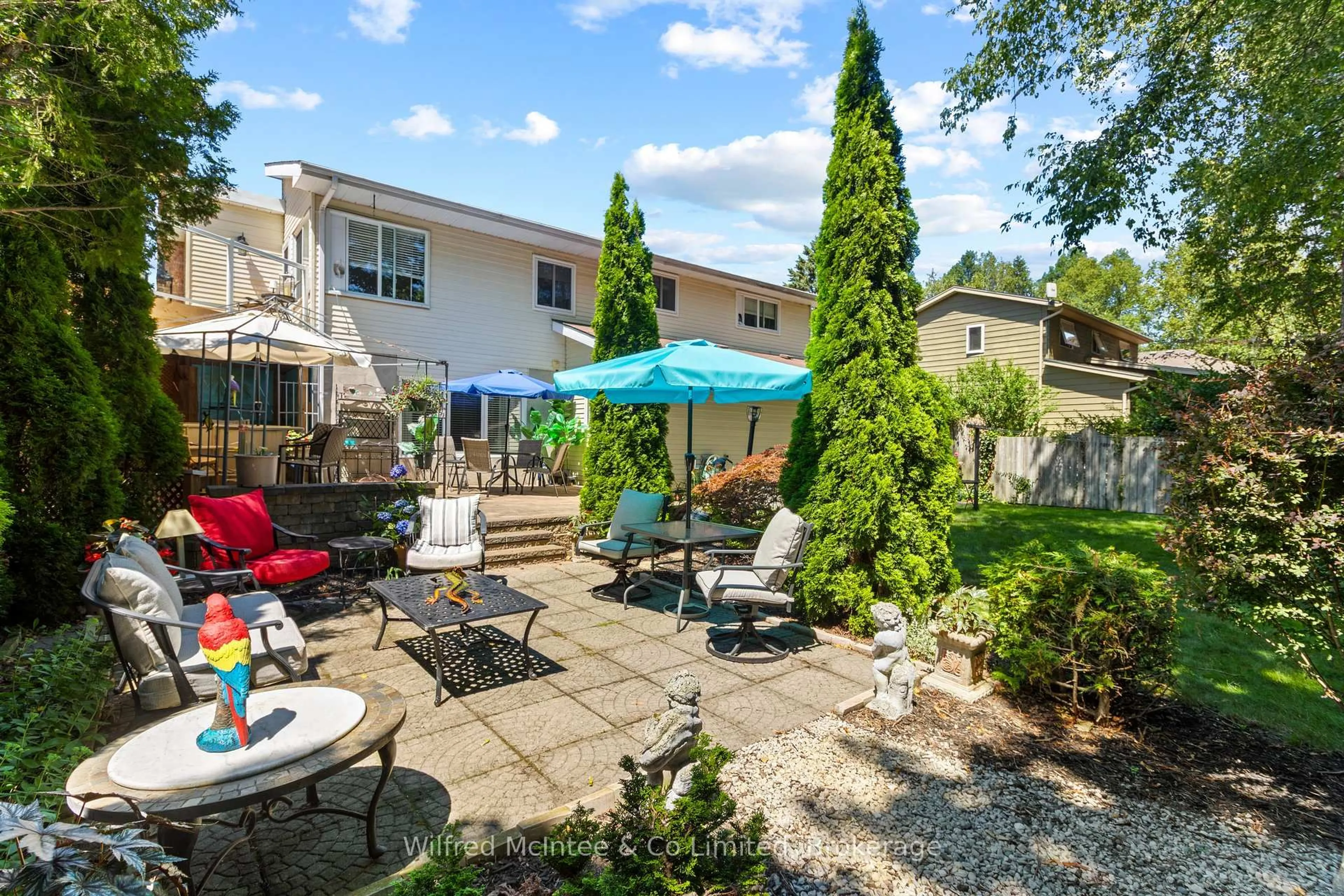 Patio, street for 298 Albert St, Saugeen Shores Ontario N0H 2L0