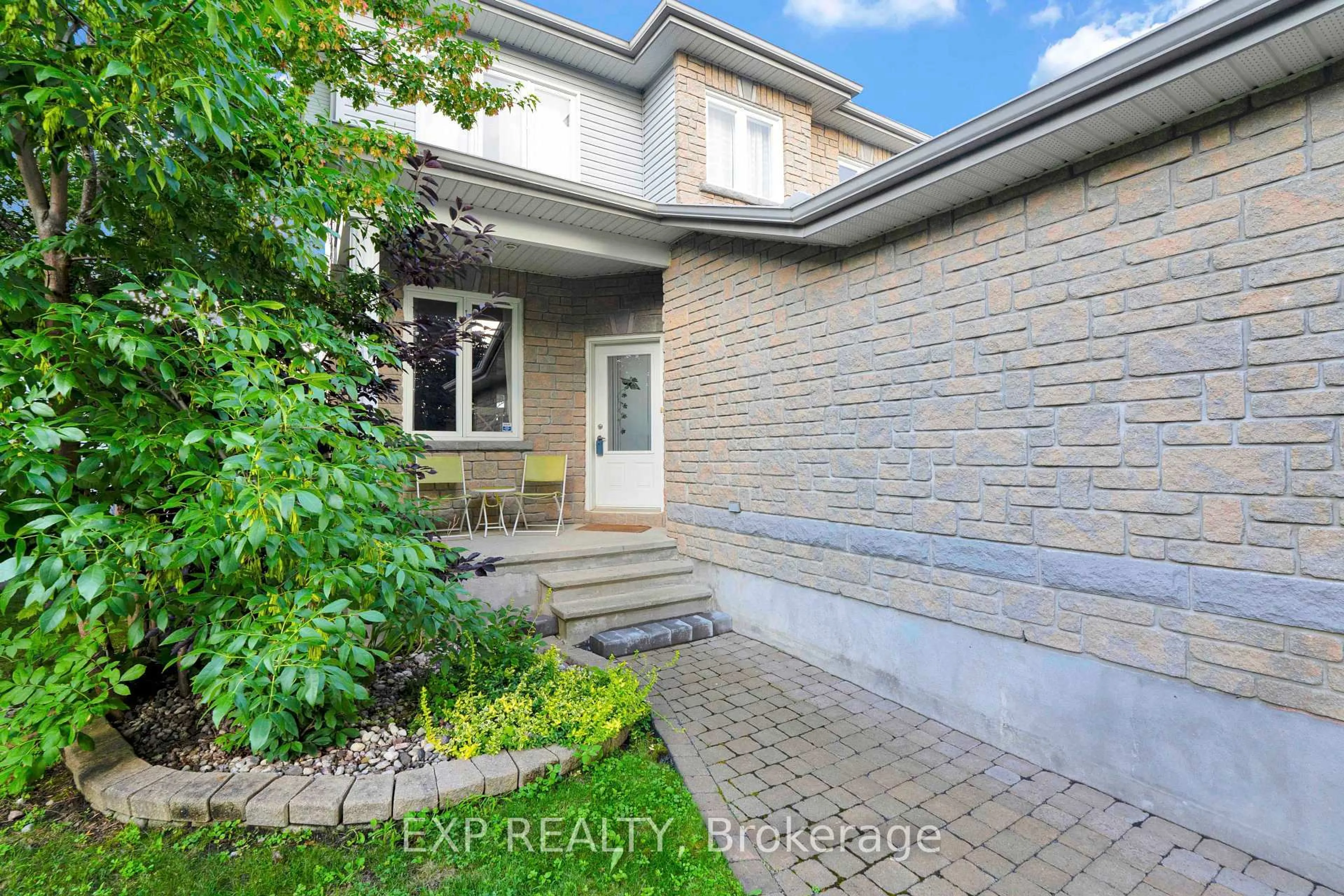 Unknown for 2744 Sylvain St, Clarence-Rockland Ontario K4K 1S6