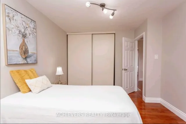 770 Fanshawe Park Rd, London North 3
