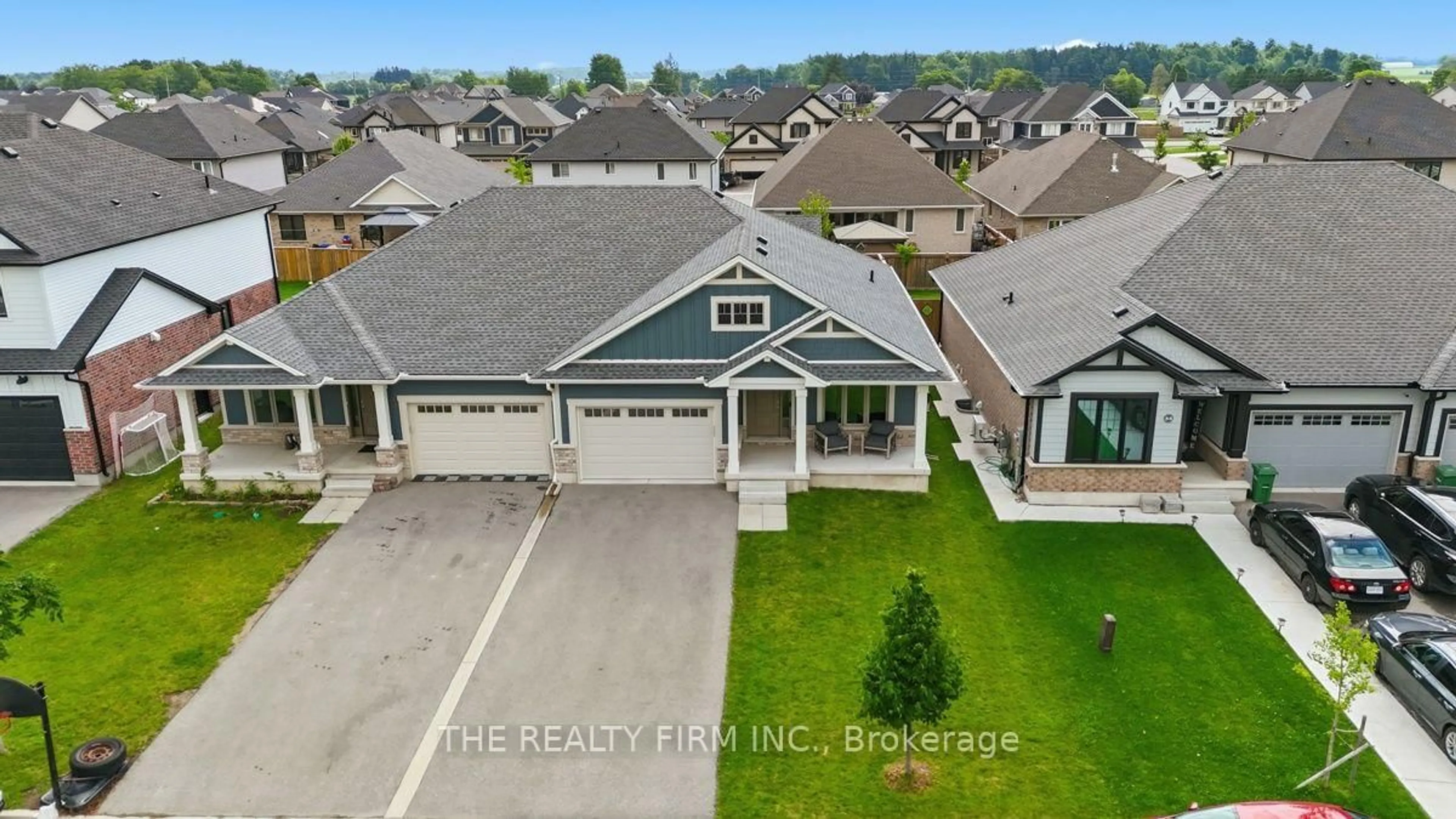 A pic from outside/outdoor area/front of a property/back of a property/a pic from drone, unknown for 53 Ashberry Pl, St. Thomas Ontario N5R 0H8