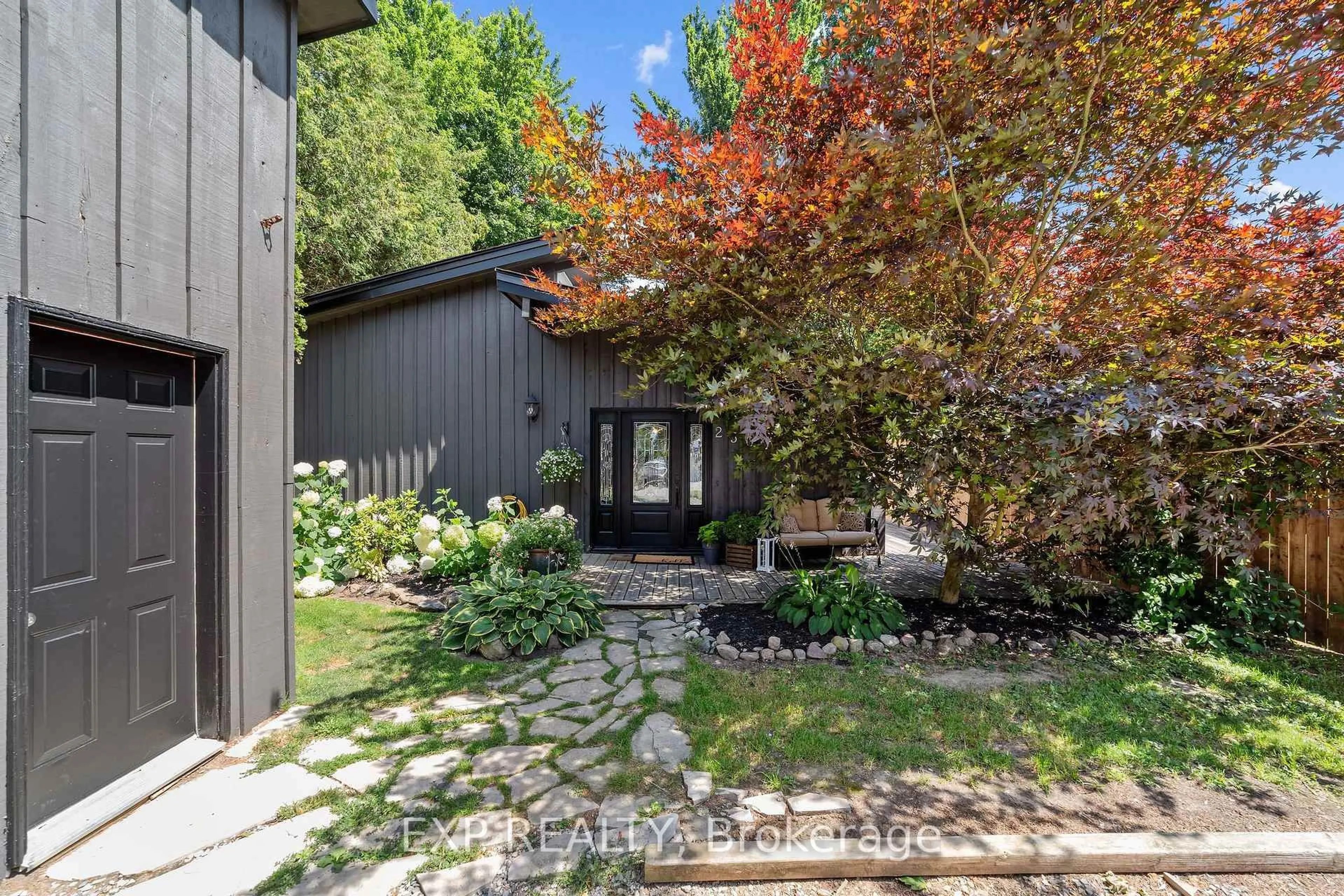 Indoor entryway for 250 Orchard Ave, Zorra Ontario N0M 2S0