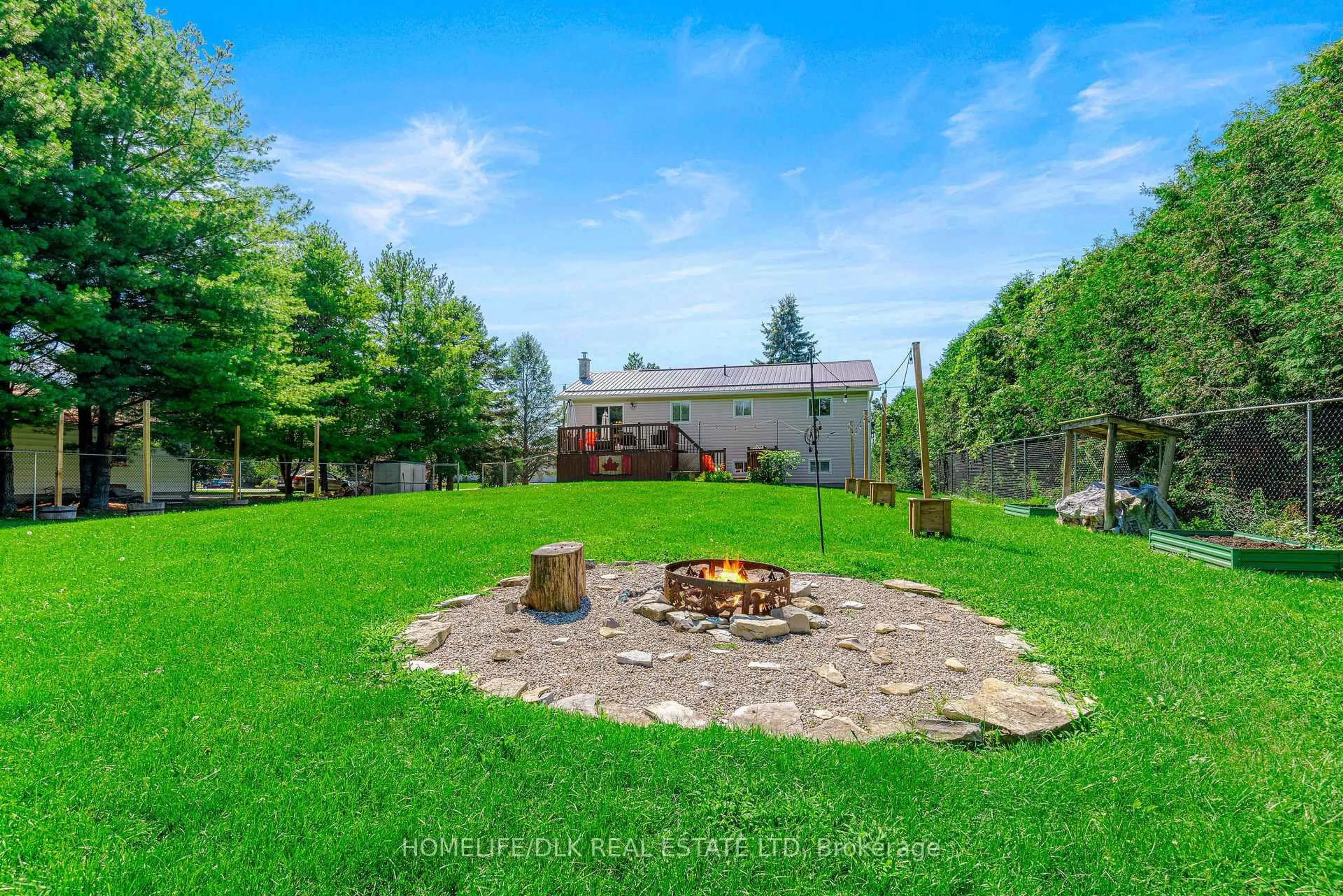 Patio, water/lake/river/ocean view for 9 Peryl Rd, Front of Yonge Ontario K0E 1R0
