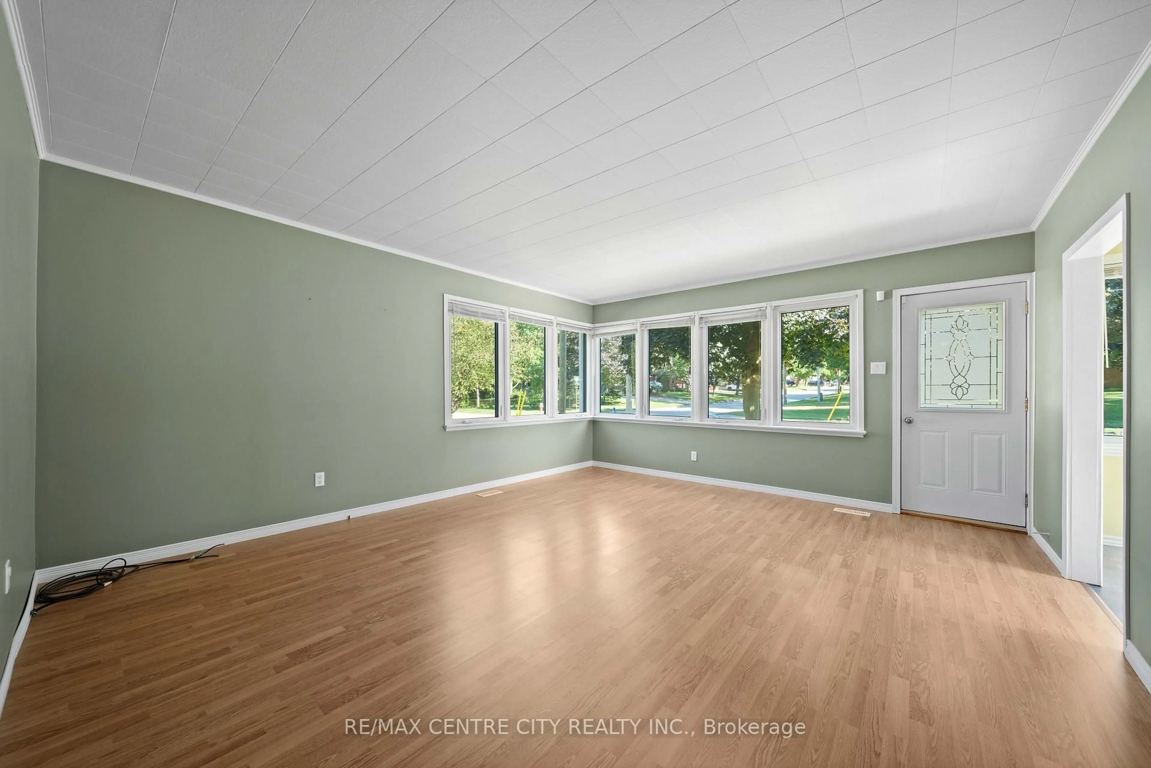 A pic of a room for 40 Chestnut St, Aylmer Ontario N5H 1E6