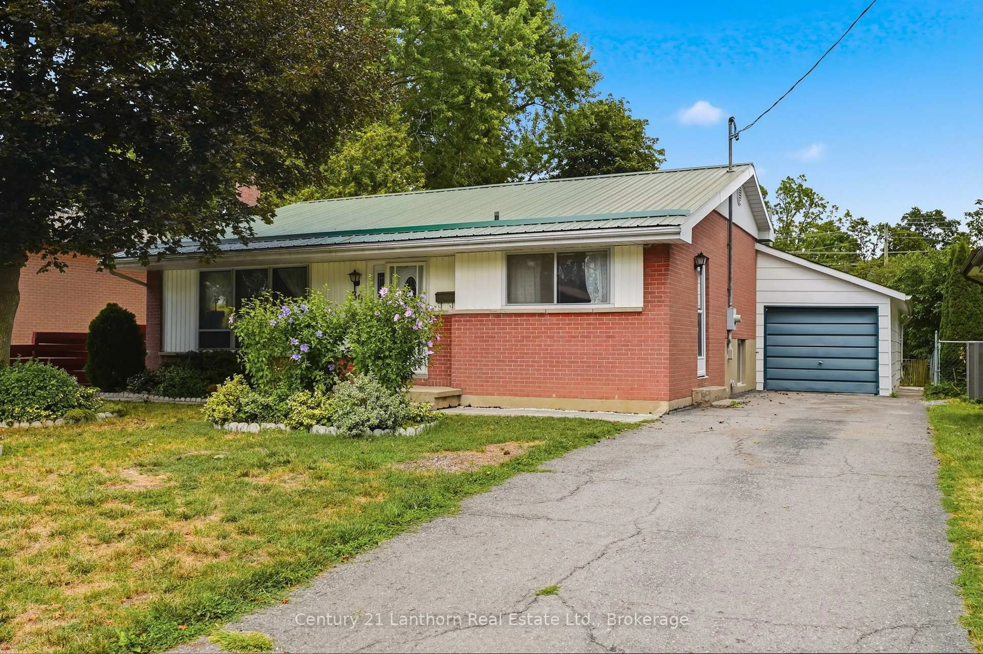 Home with brick exterior material, street for 39 Linton Park Rd, Belleville Ontario K8N 4K7