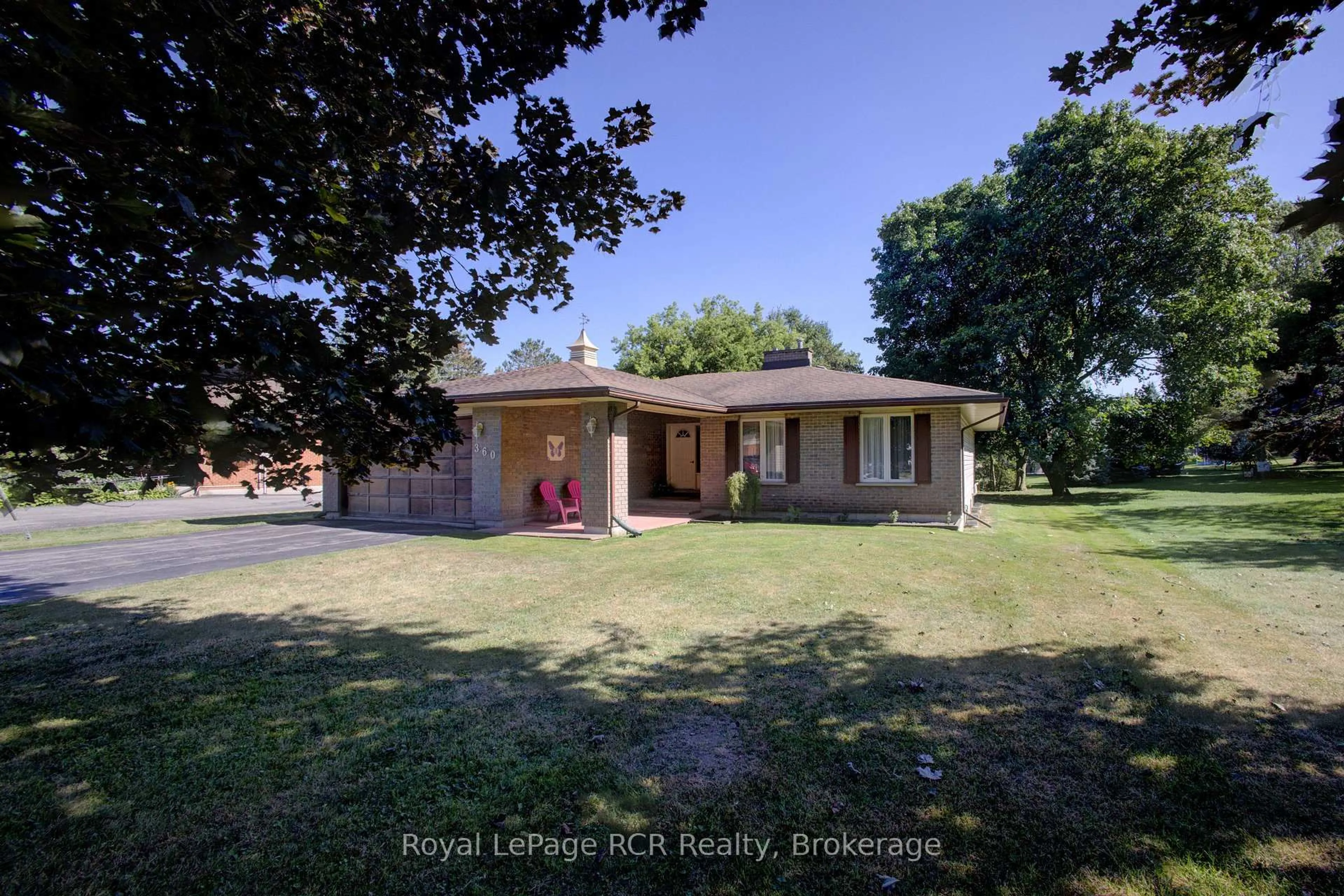 A pic from outside/outdoor area/front of a property/back of a property/a pic from drone, street for 360 Main St, Minto Ontario N0G 2P0