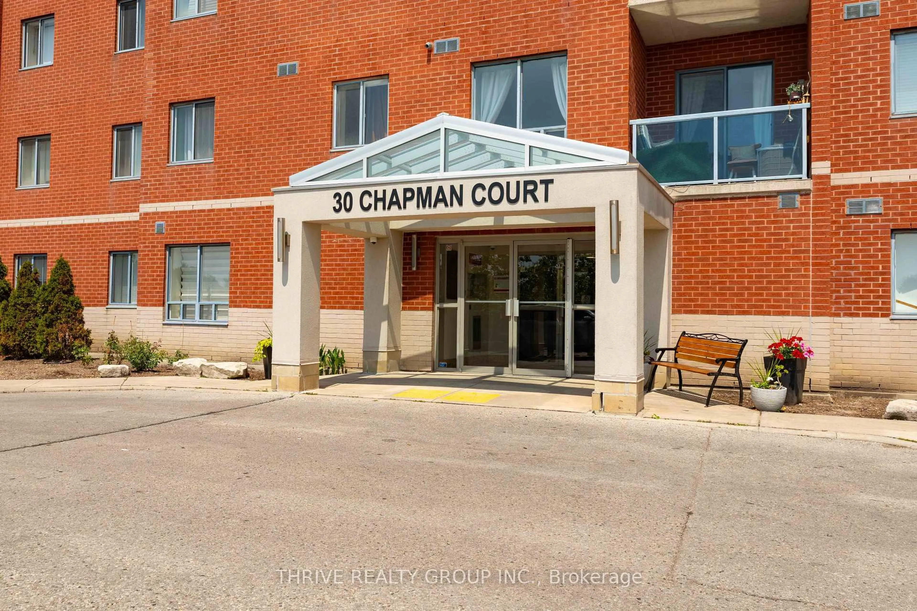 Lobby for 30 Chapman Crt #507, London North Ontario N6G 4Y4