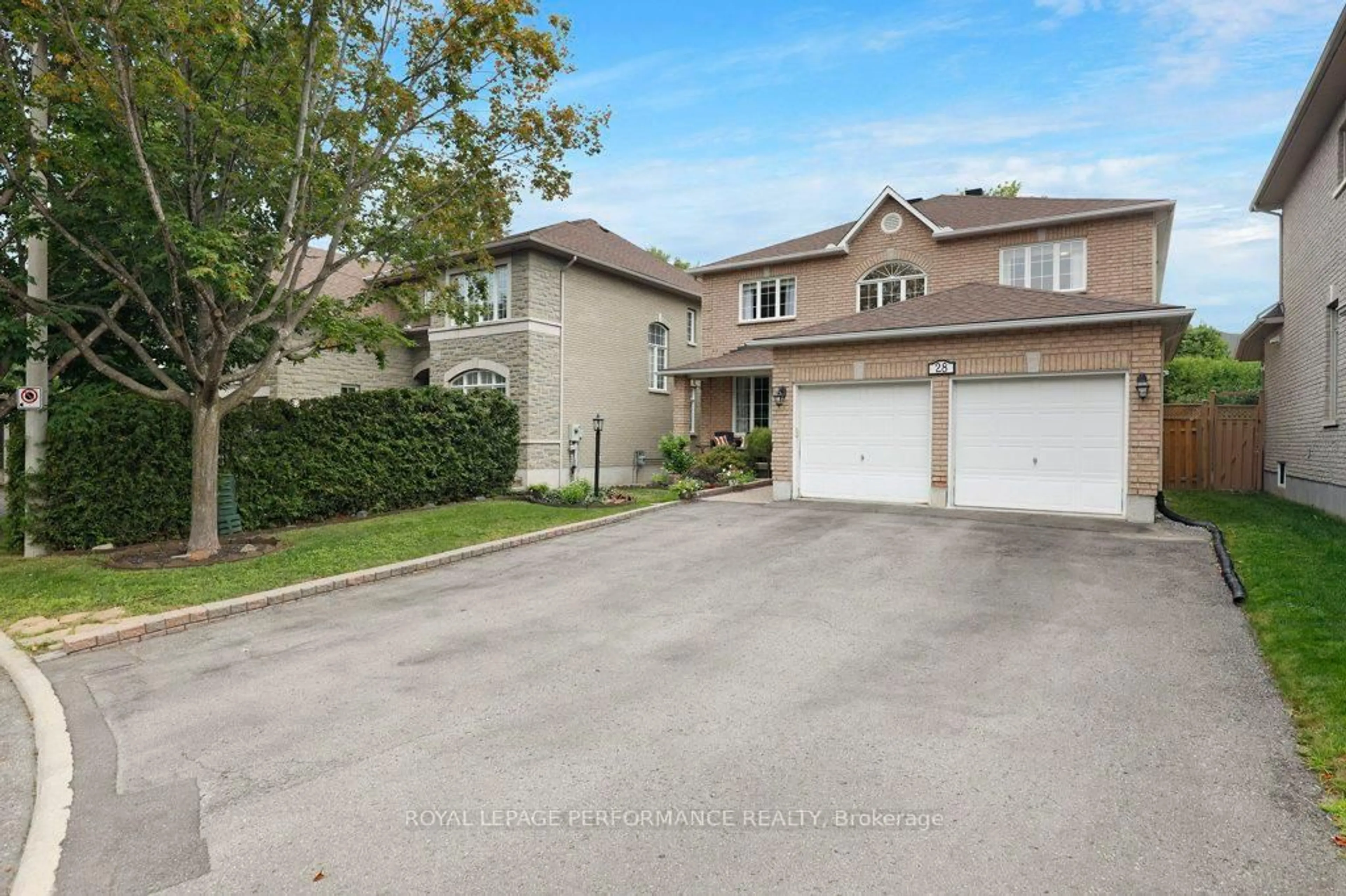 A pic from outside/outdoor area/front of a property/back of a property/a pic from drone, street for 28 Monet Crt, Ottawa Ontario K1T 4B6