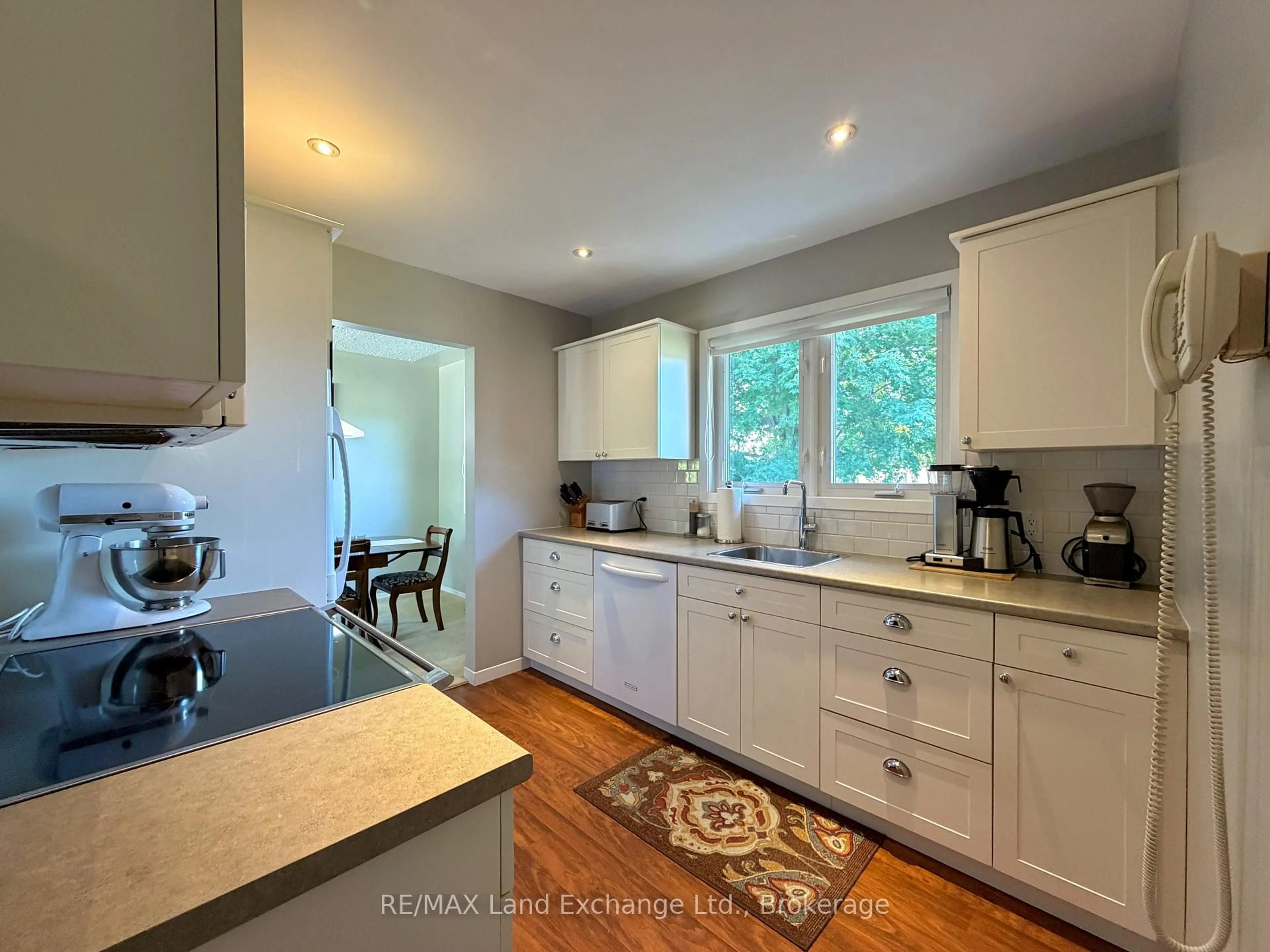 Open concept kitchen, unknown for 426 Catherine St, Saugeen Shores Ontario N0H 2C1