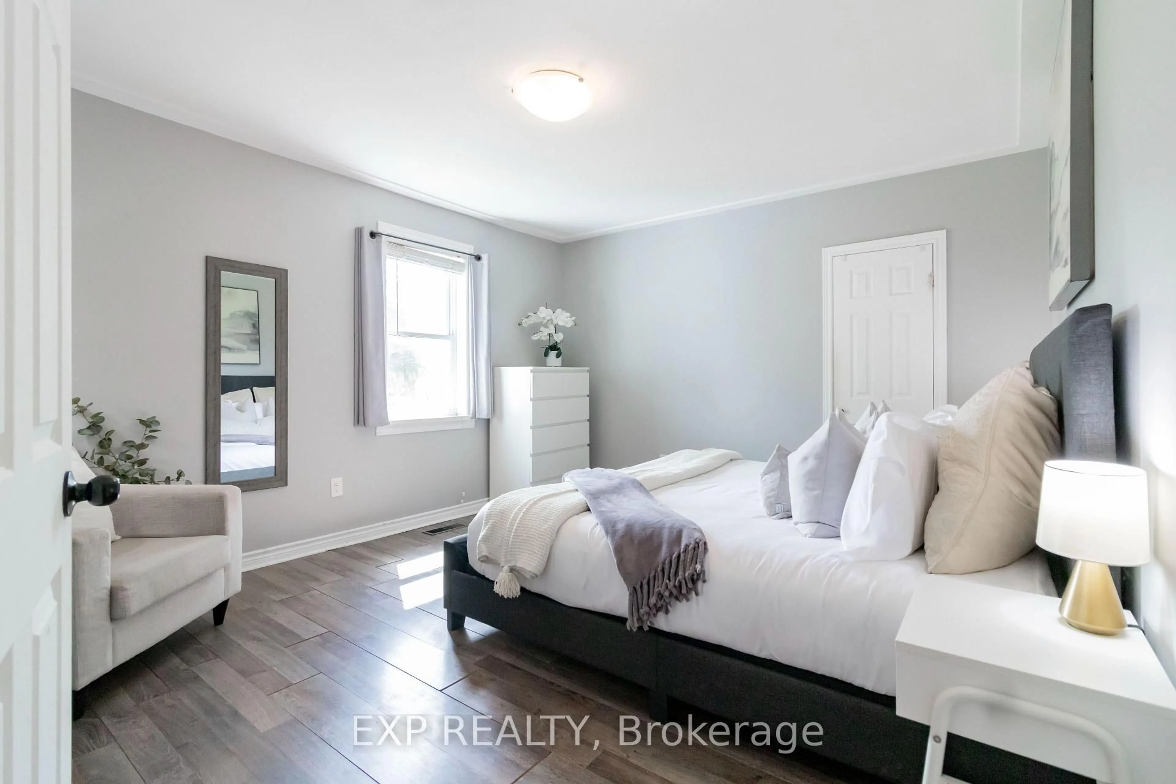 A pic of a room for 3988 Galt St, Perth East Ontario N0B 2P0