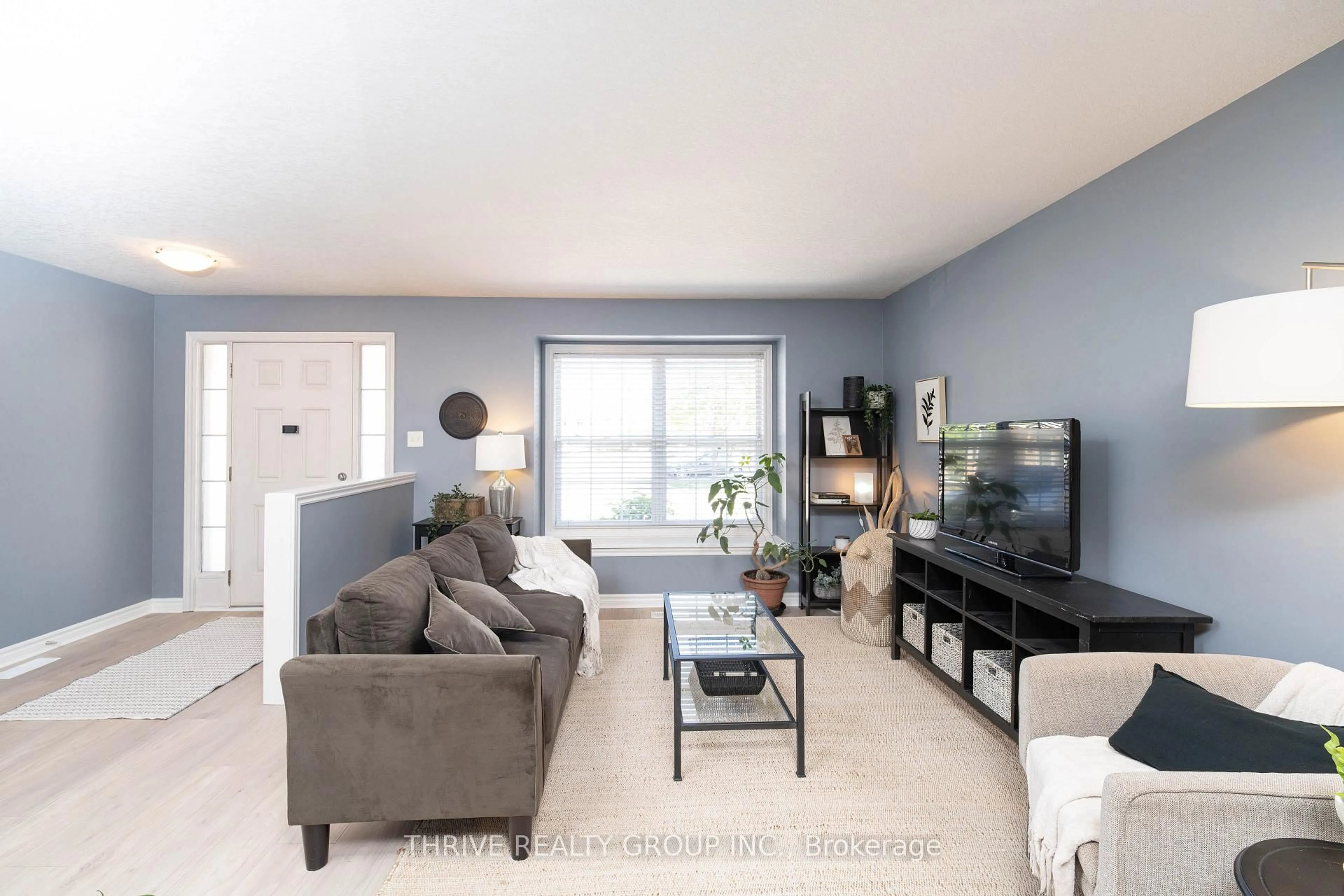Living room with furniture, unknown for 3320 Meadowgate Blvd #30, London South Ontario N6M 0A7
