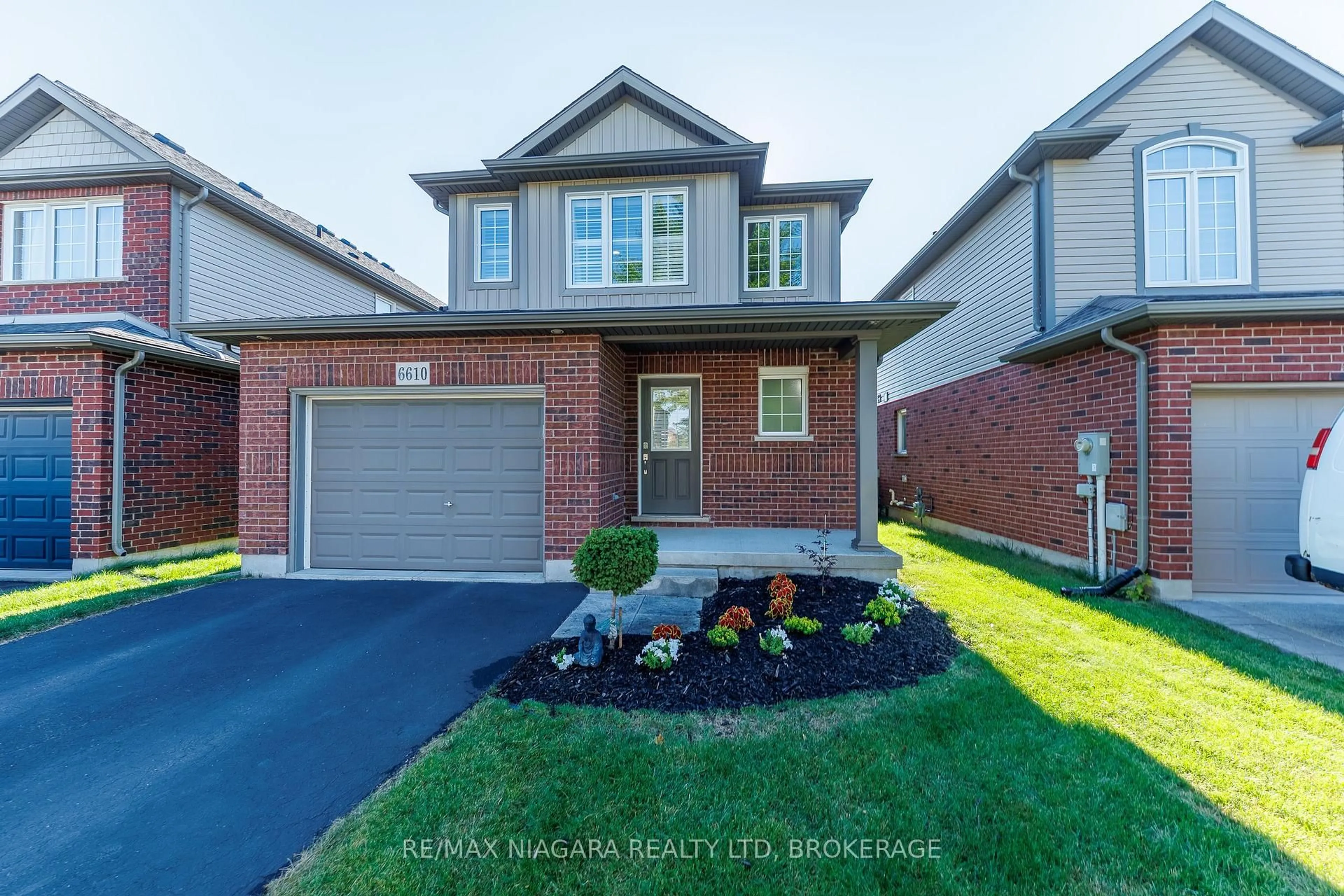 Home with brick exterior material, street for 6610 Mary Dr, Niagara Falls Ontario L2H 0B5