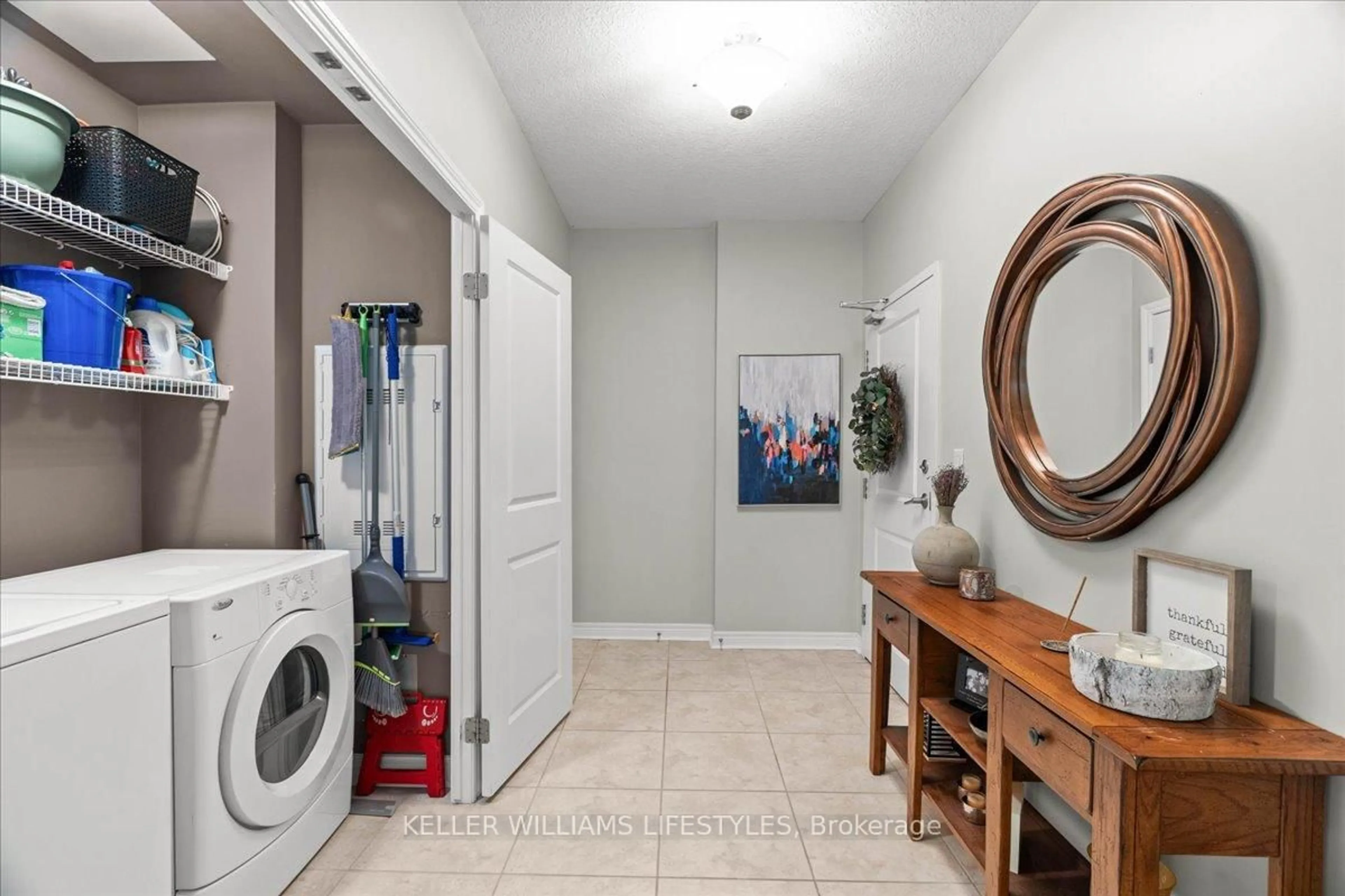 Laundry room for 330 Ridout St #1902, London East Ontario N6C 3Z3