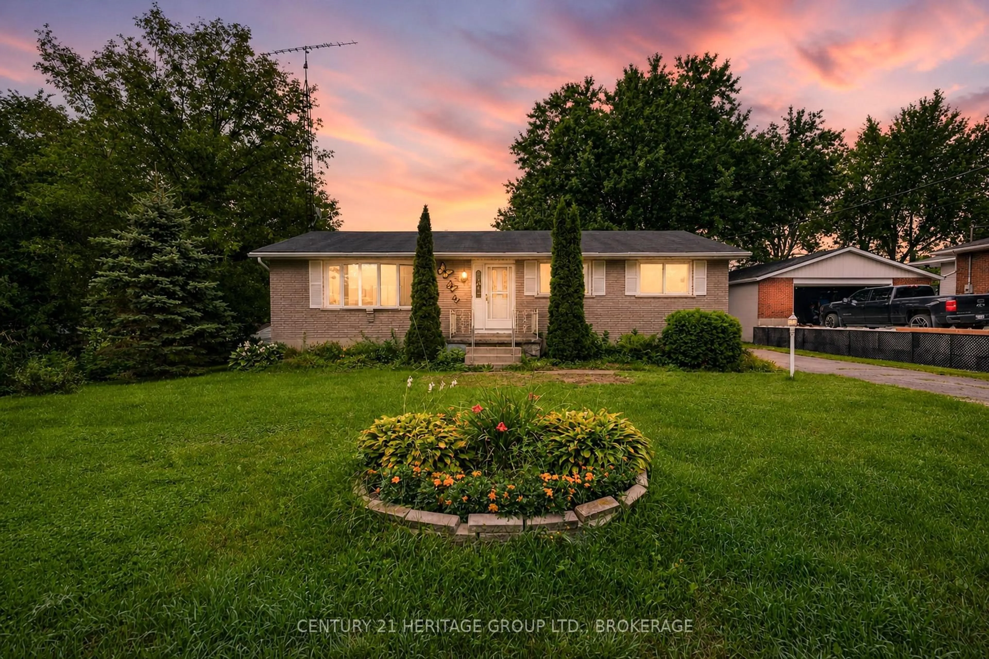 A pic from outside/outdoor area/front of a property/back of a property/a pic from drone, street for 2496 Leeman Rd, Mcdonalds Corners Ontario K0H 1M0
