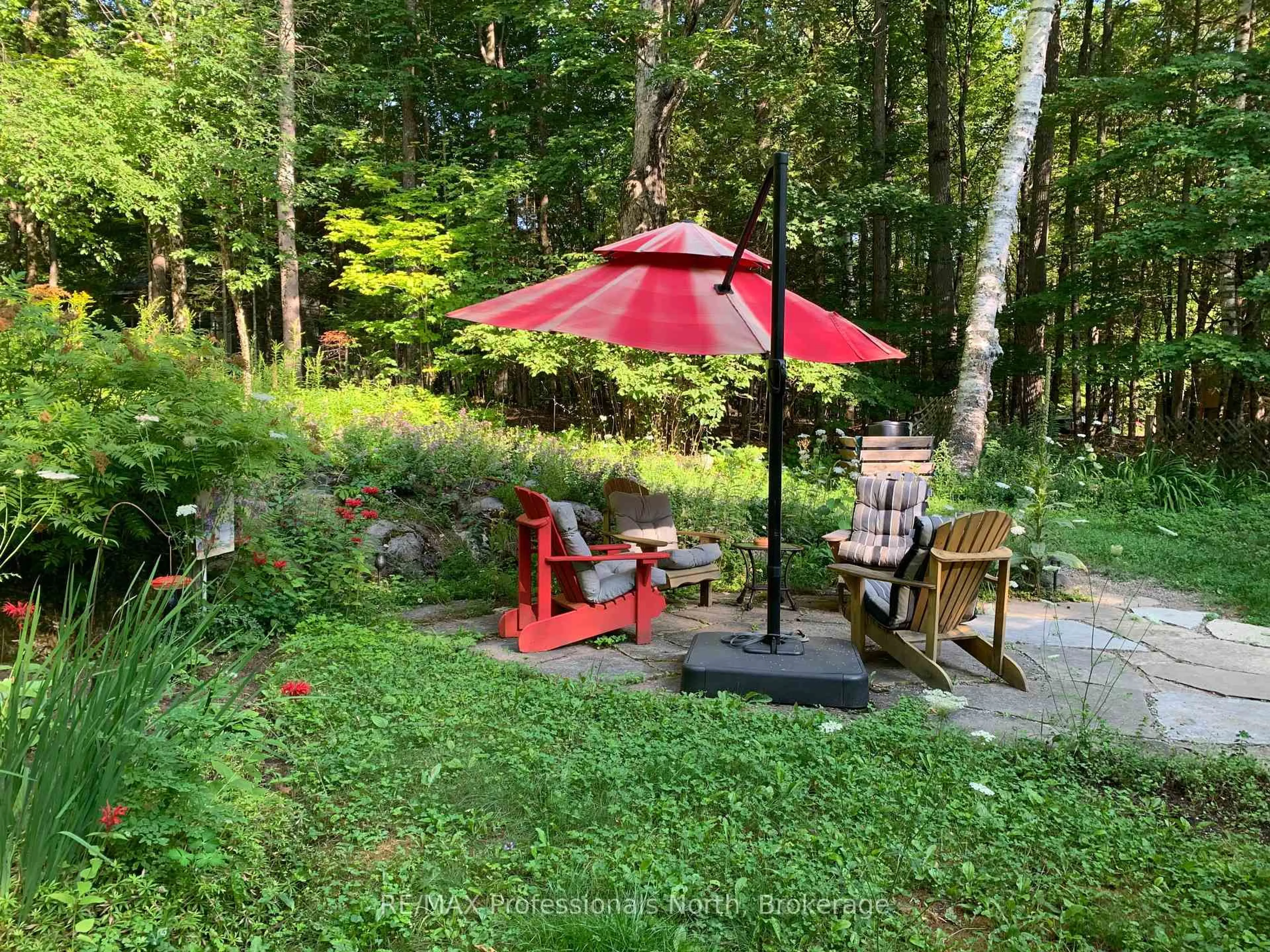 Patio, forest/trees view for 1048 Elk Dr, Dysart et al Ontario K0M 1S0