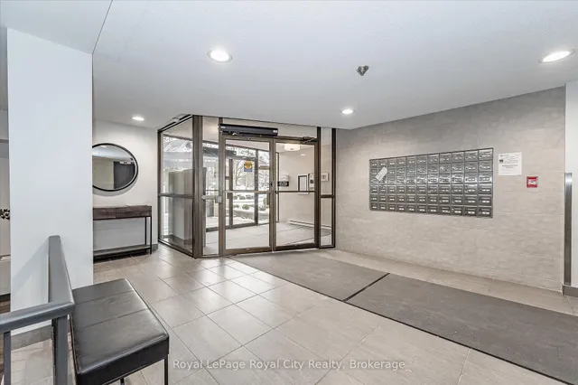 93 Westwood Rd #607, Guelph 4