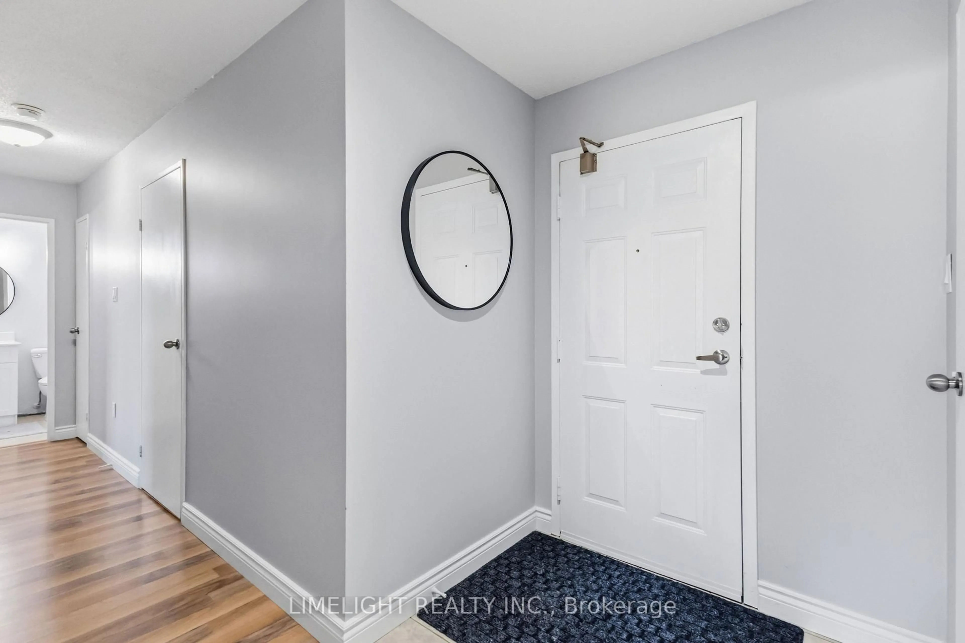 Indoor entryway for 1600 Adelaide St #210, London North Ontario N5X 3H6