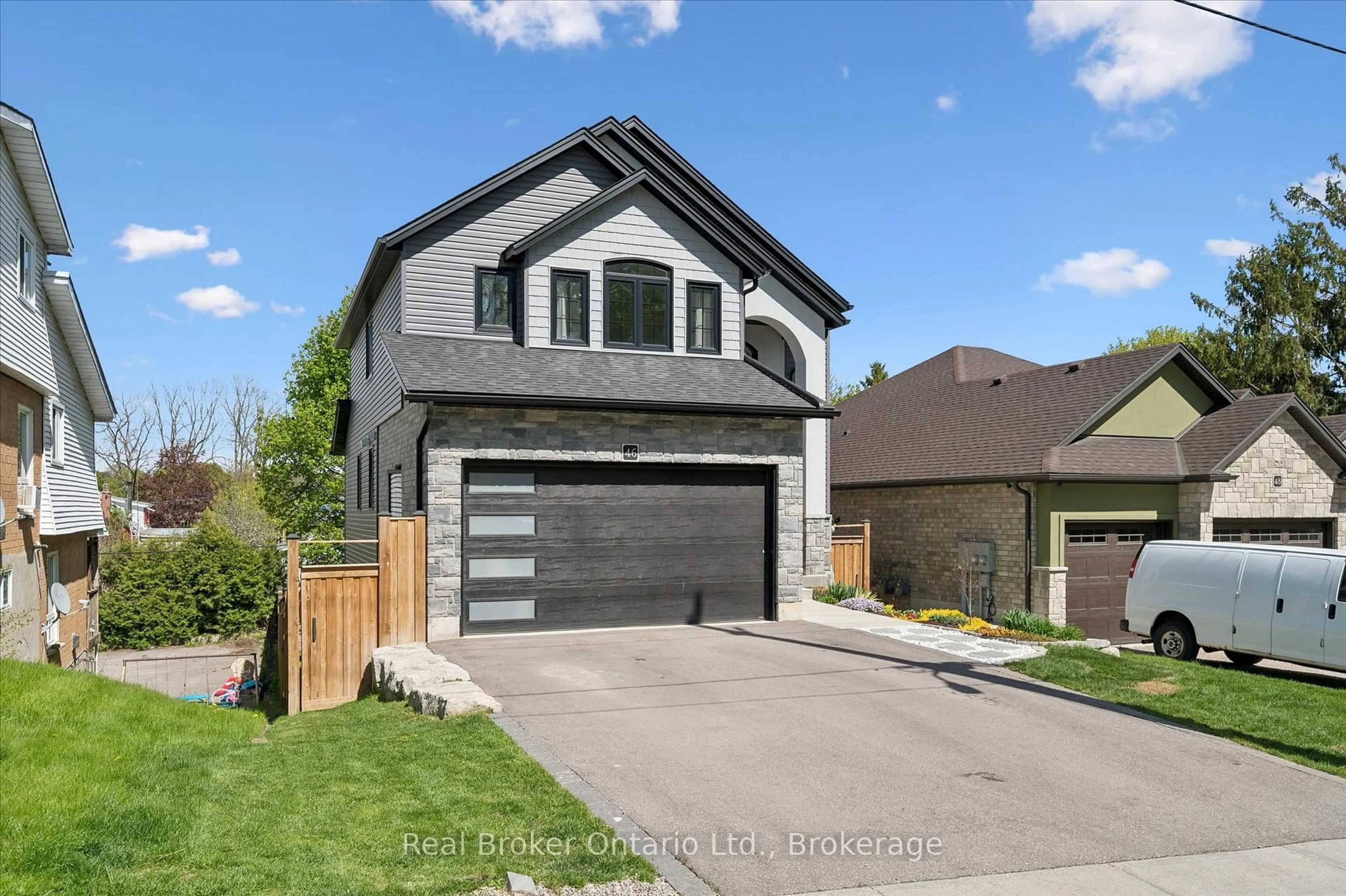 Home with brick exterior material, street for 46 Washington St, Brant Ontario N3L 2A7