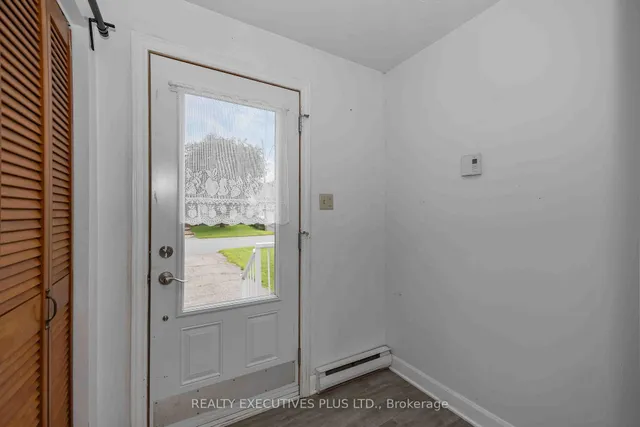 366 Charron St, Clarence-Rockland 4