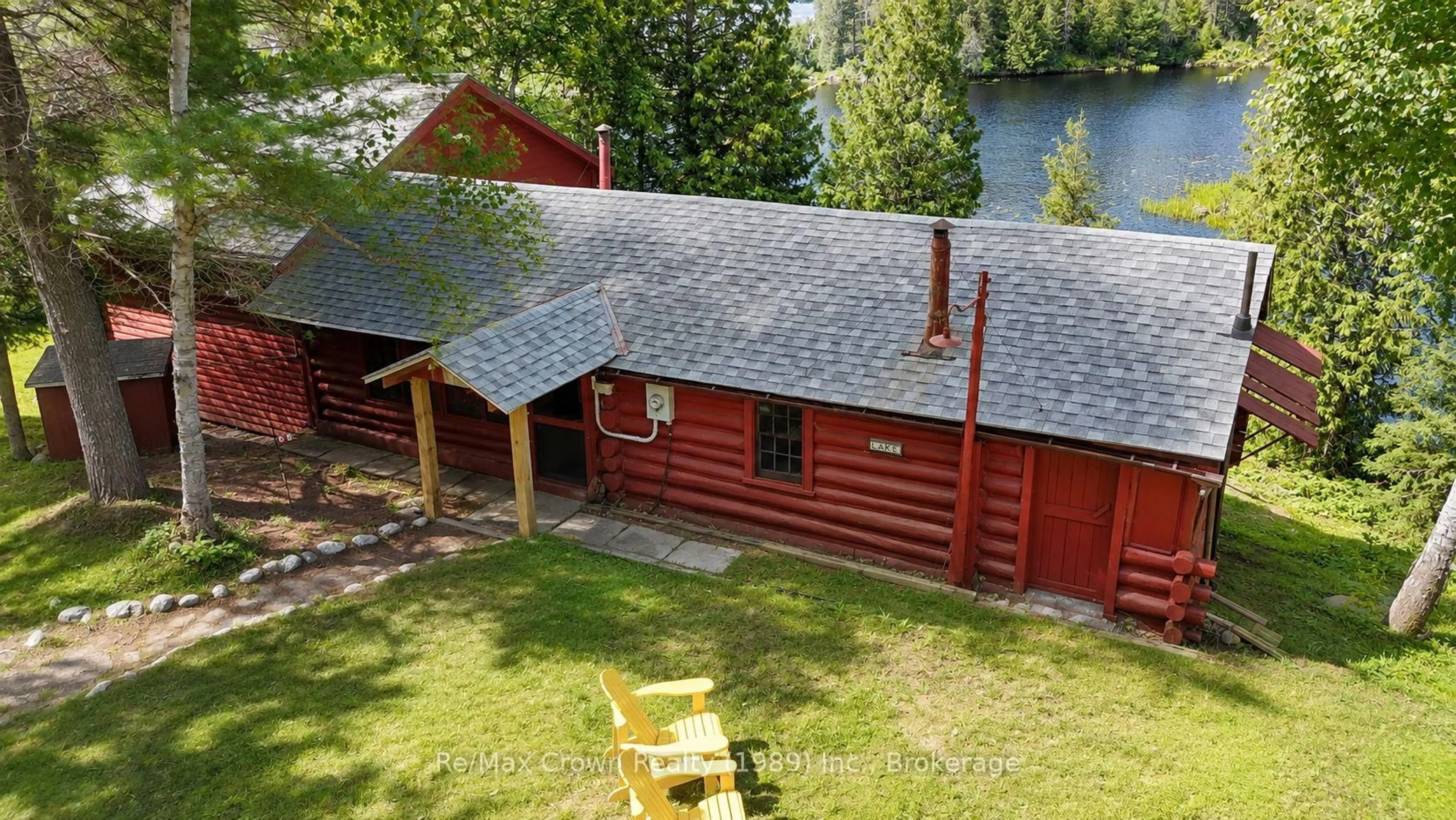 A pic from outside/outdoor area/front of a property/back of a property/a pic from drone, water/lake/river/ocean view for 32 Arnold Dr, Unorganized Townships Ontario P0H 2K0