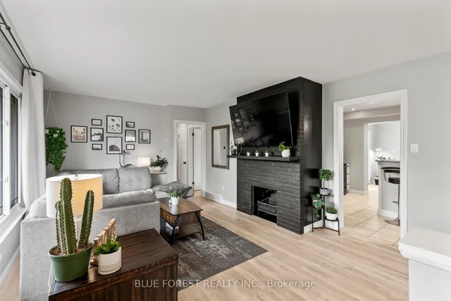436 Baseline Rd, London South 5