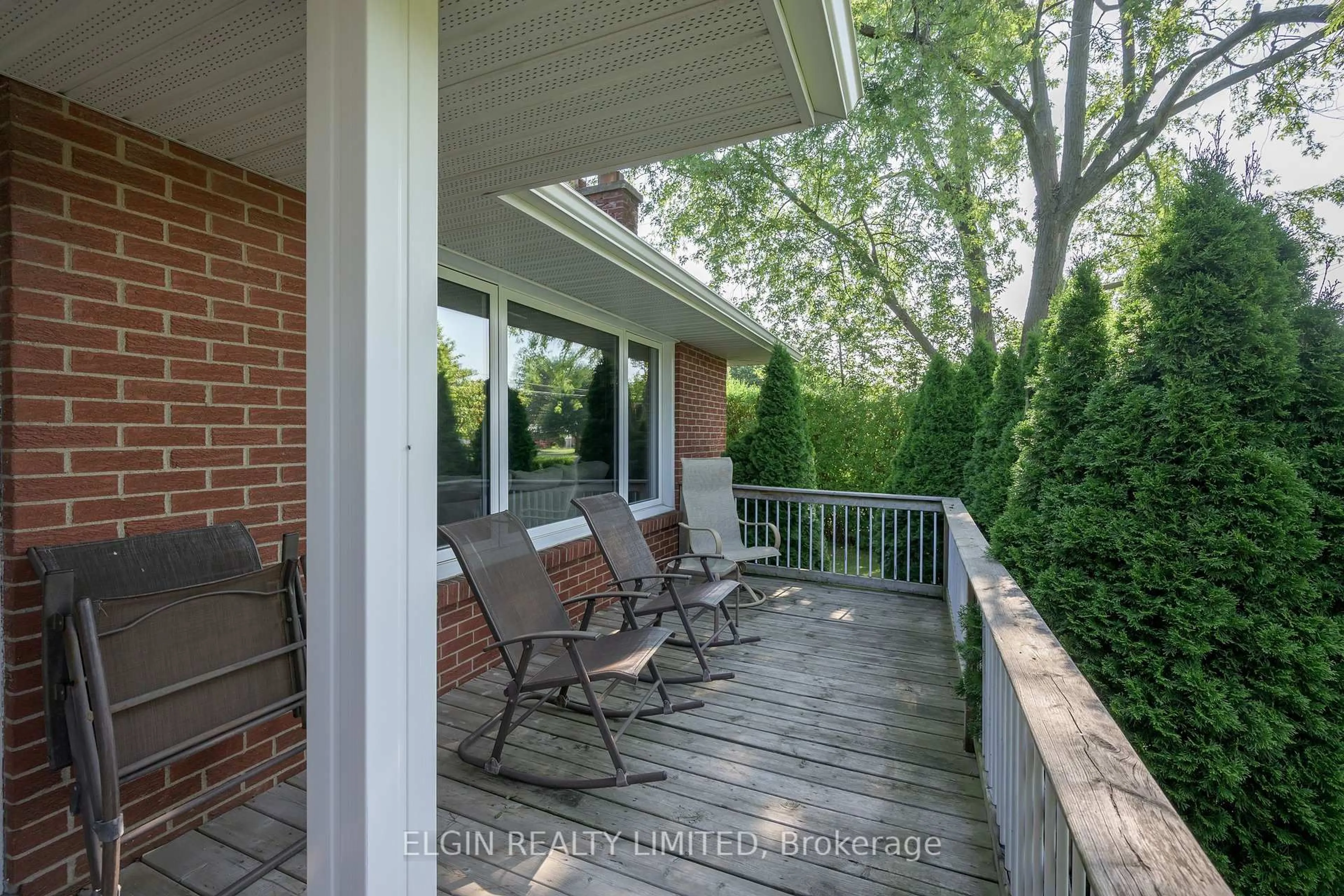 Patio, water/lake/river/ocean view for 664 Elm St, St. Thomas Ontario N5R 1L3
