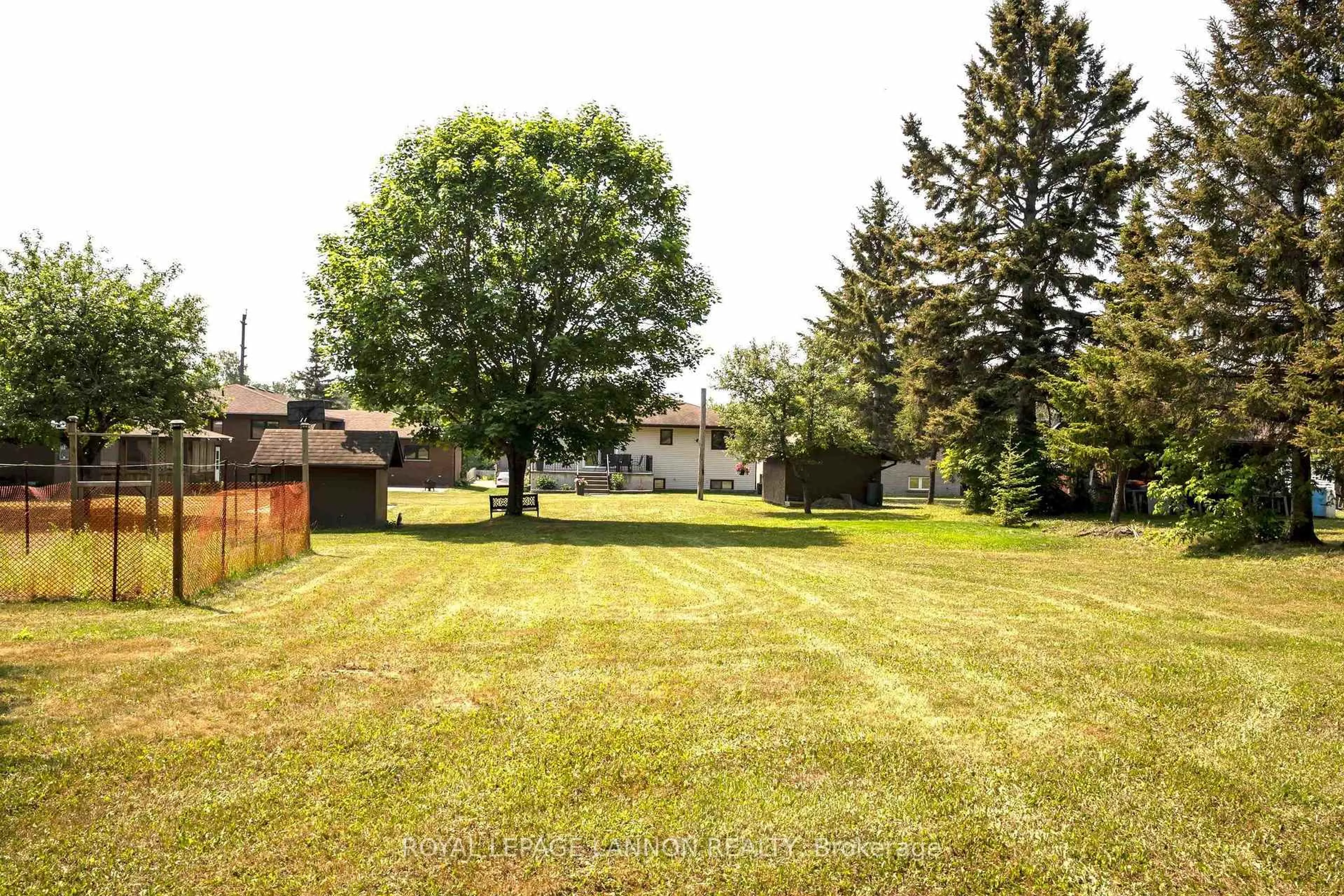 A pic from outside/outdoor area/front of a property/back of a property/a pic from drone, street for 1312 John Street Rd, Thunder Bay Ontario P7B 2A3