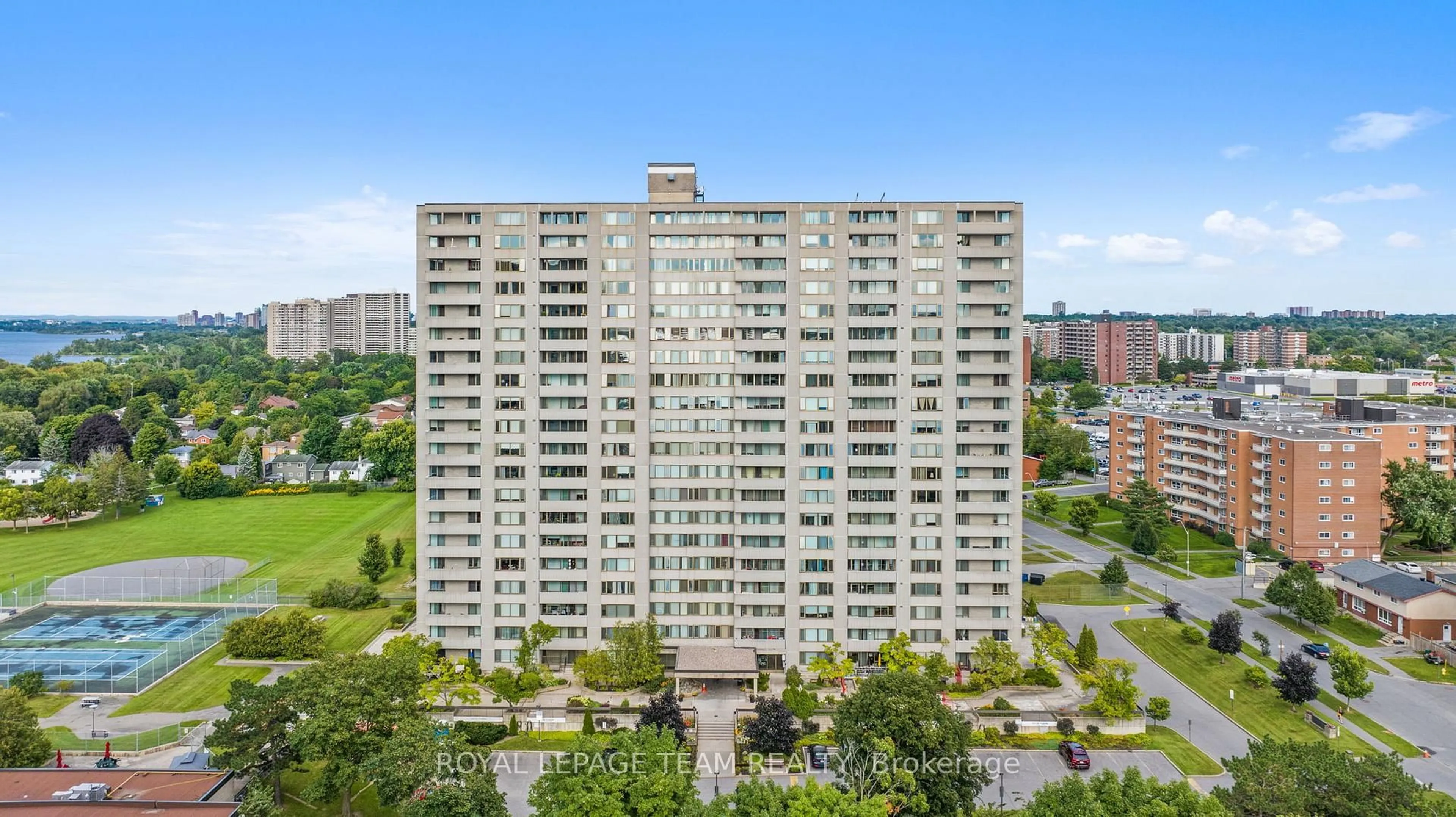 A pic from outside/outdoor area/front of a property/back of a property/a pic from drone, city buildings view from balcony for 2625 Regina St #1010, Ottawa Ontario K2B 5W8