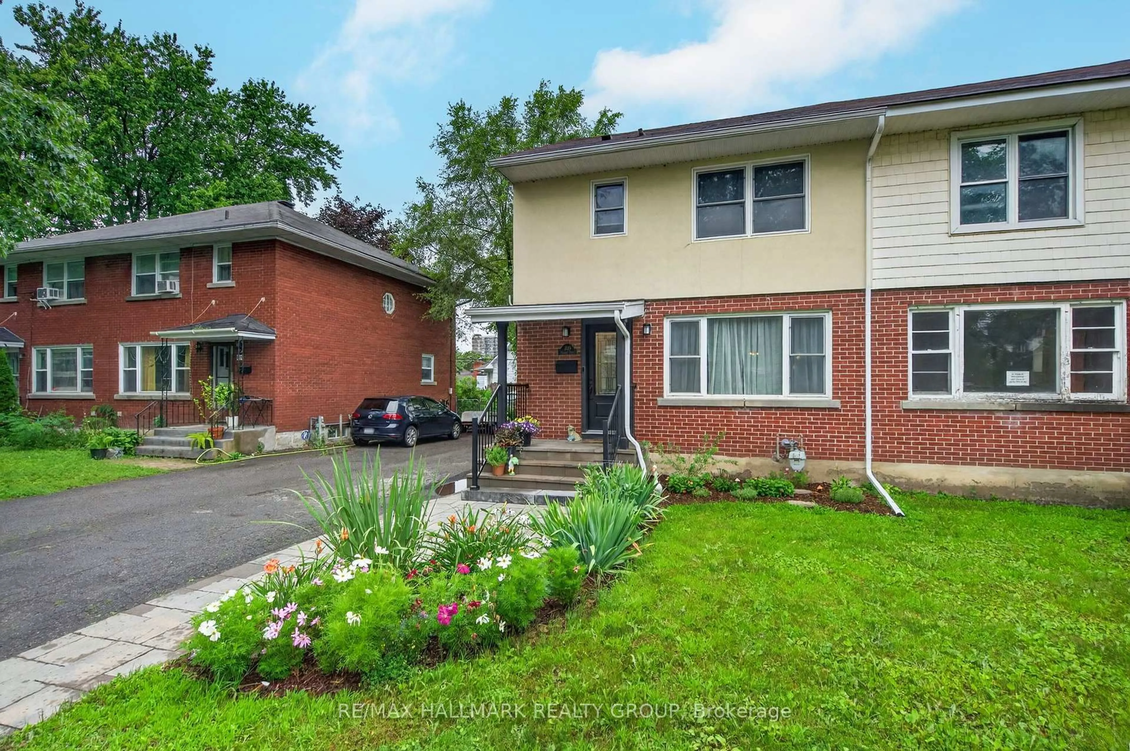 Home with brick exterior material, street for 2110 Blossom Dr, Ottawa Ontario K1H 6G8