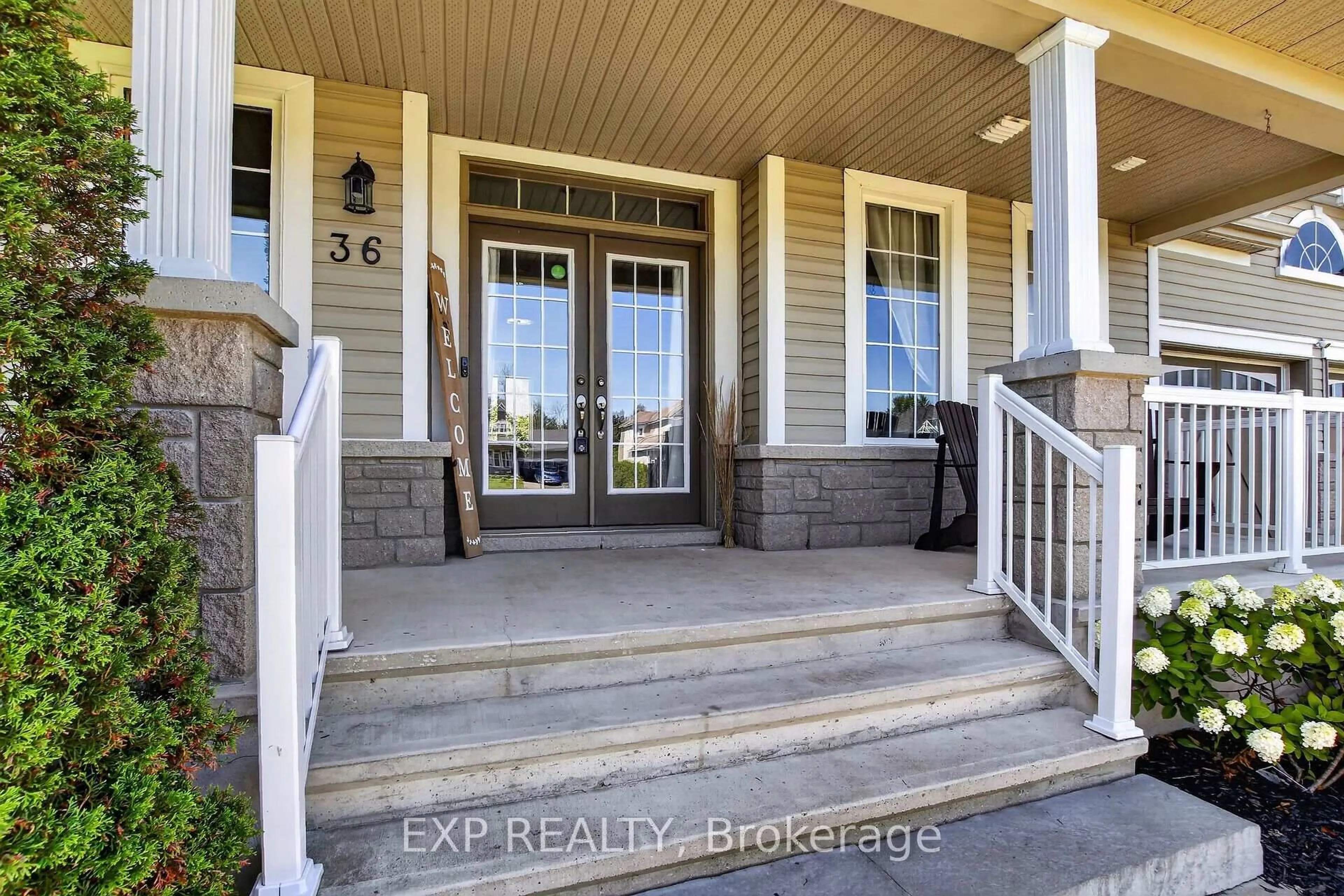 Indoor entryway for 36 White Tail Dr, Almonte Ontario K0A 1A0