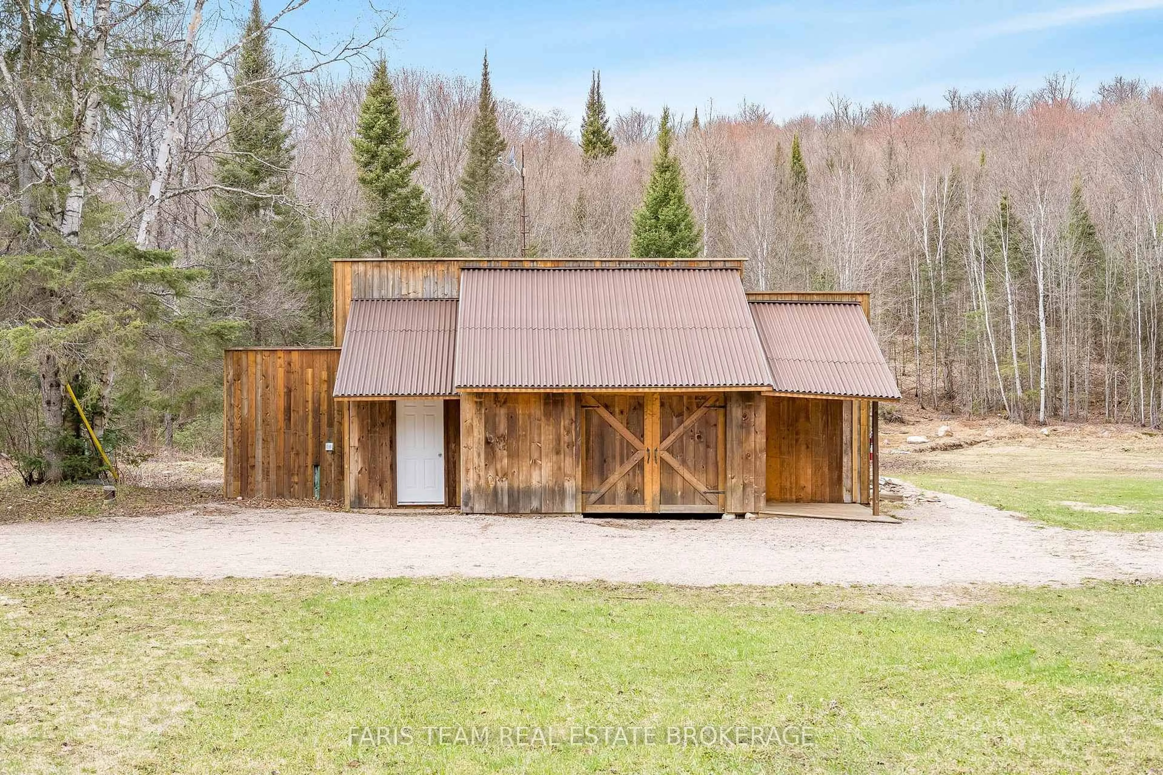 Shed for 376 Riding Ranch Rd, South River Ontario P0A 1X0