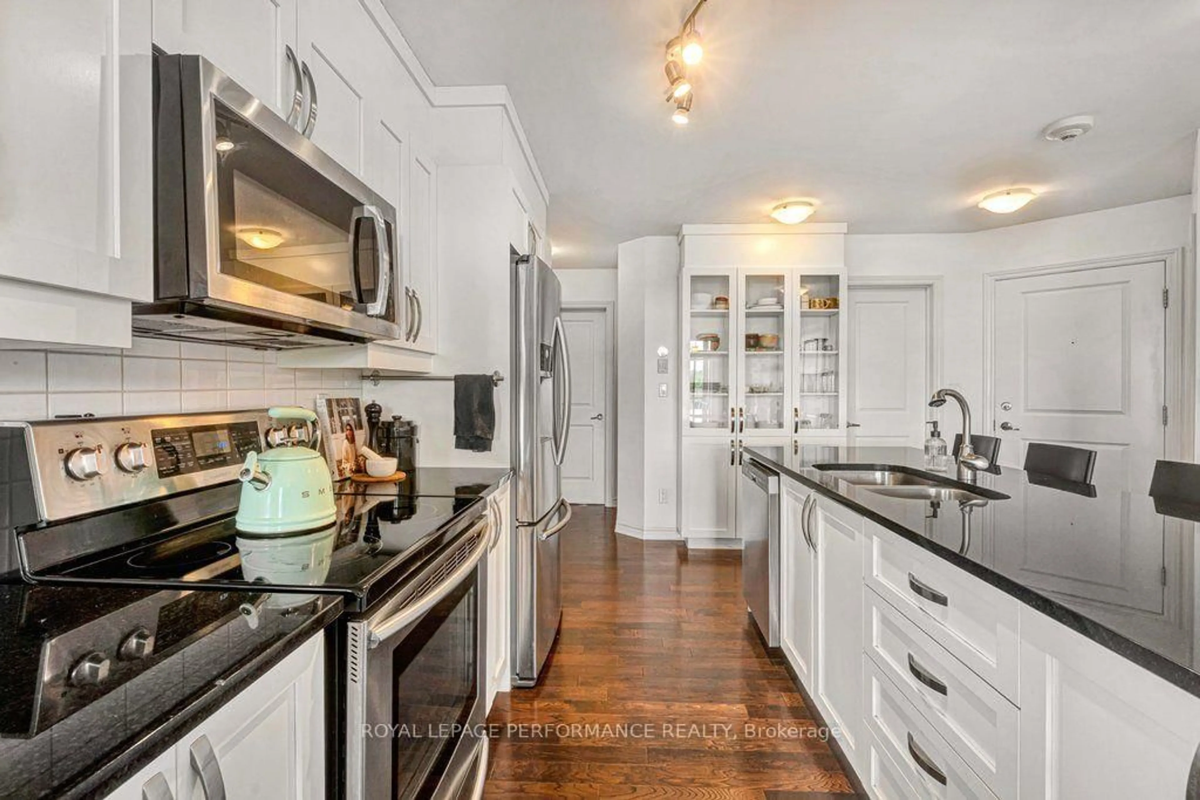 Open concept kitchen, unknown for 60 Prestige Circ #8, Ottawa Ontario K4A 0Y1