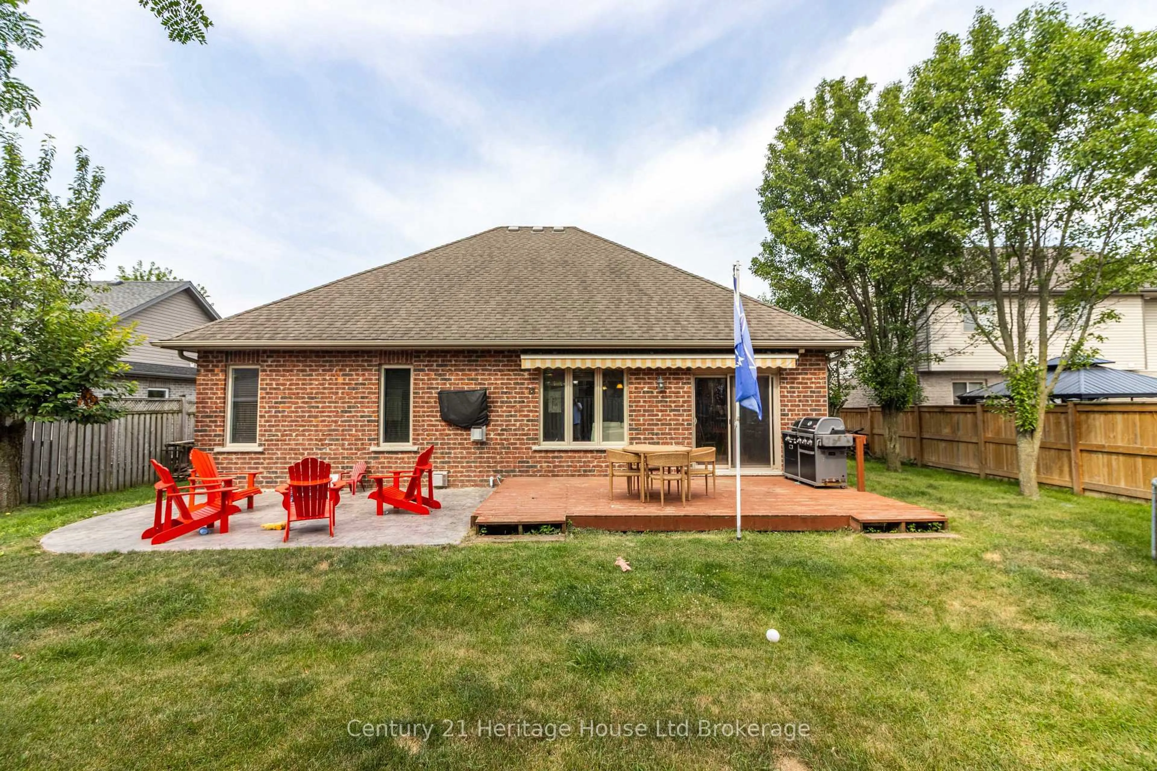 Home with brick exterior material, unknown for 45 Graydon Dr, South-West Oxford Ontario N0J 1N0