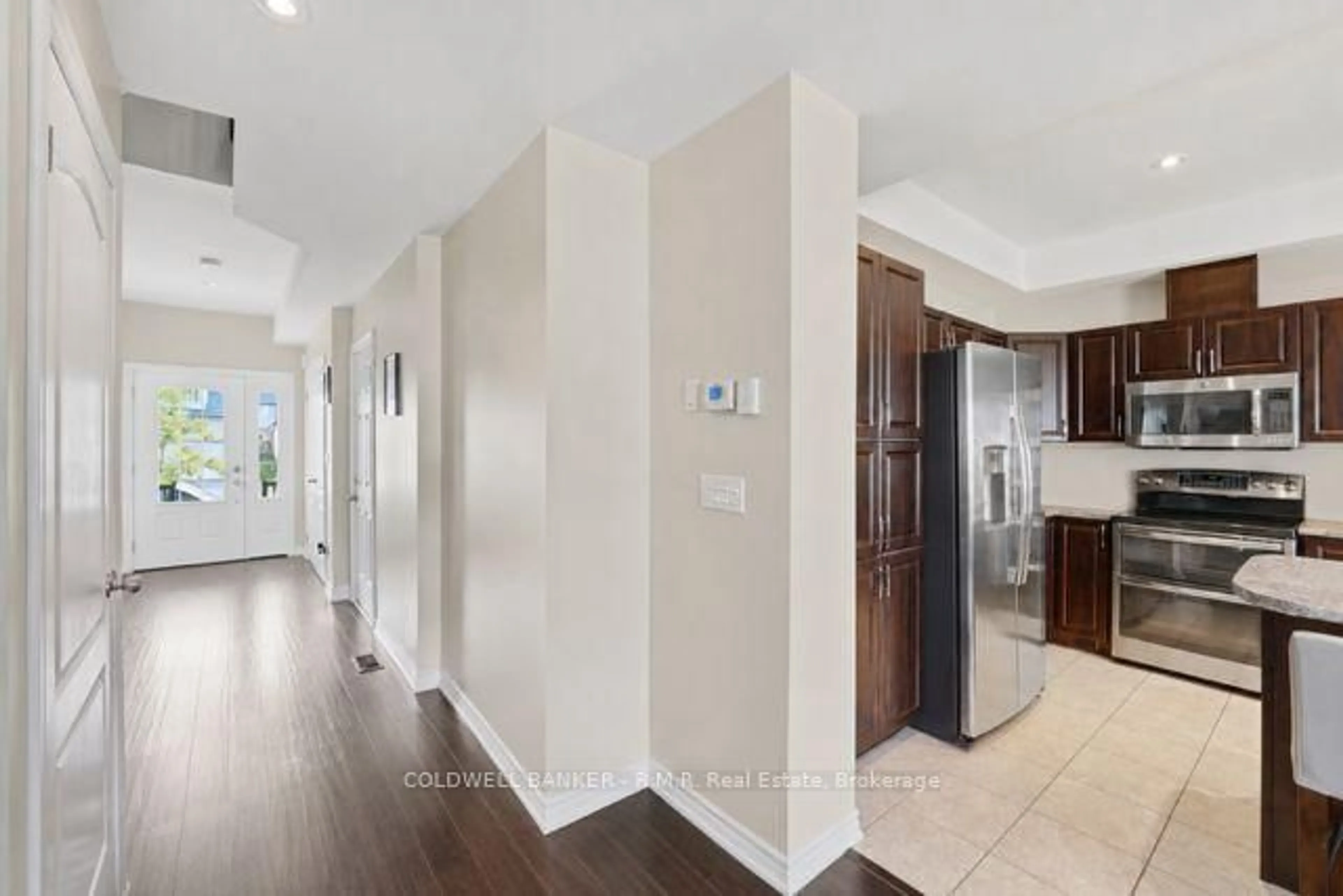 Indoor entryway for 283 Rollings St, Cobourg Ontario K9A 0G8