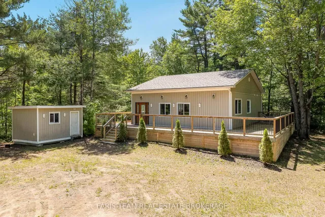1226 Baseline Rd, Gravenhurst 2