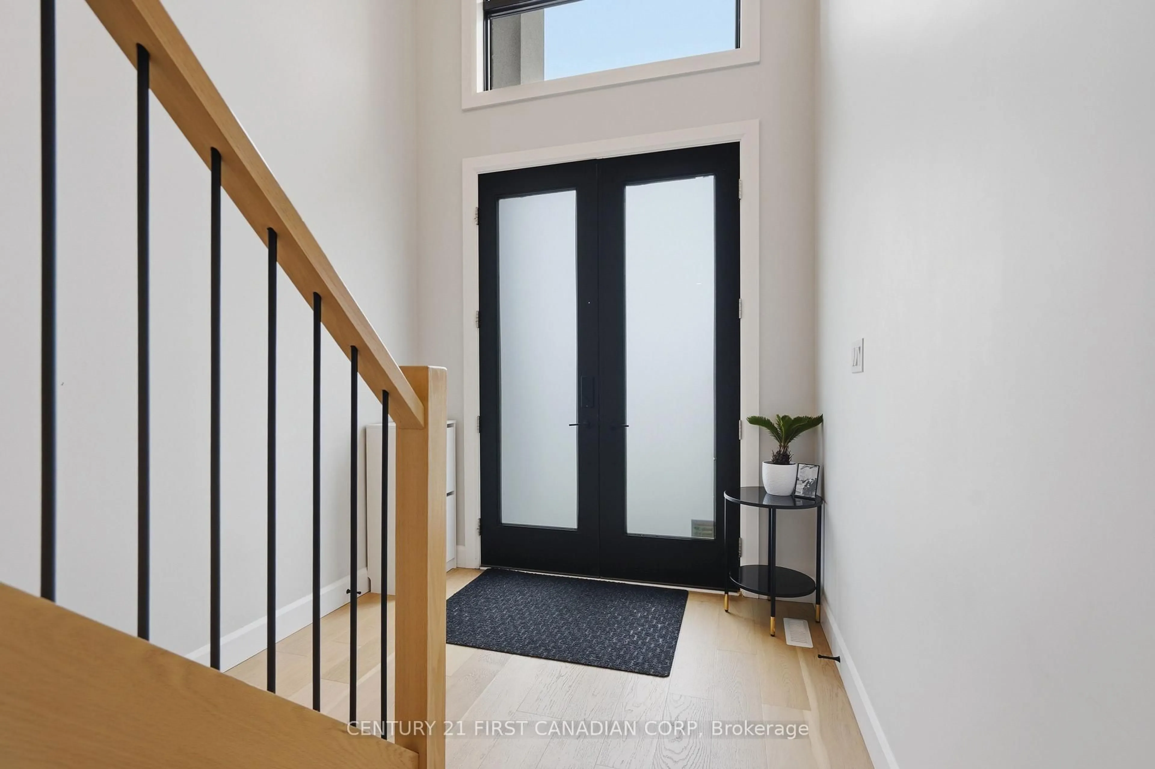 Indoor entryway for 3100 Tillmann Rd, London South Ontario N6P 0B8