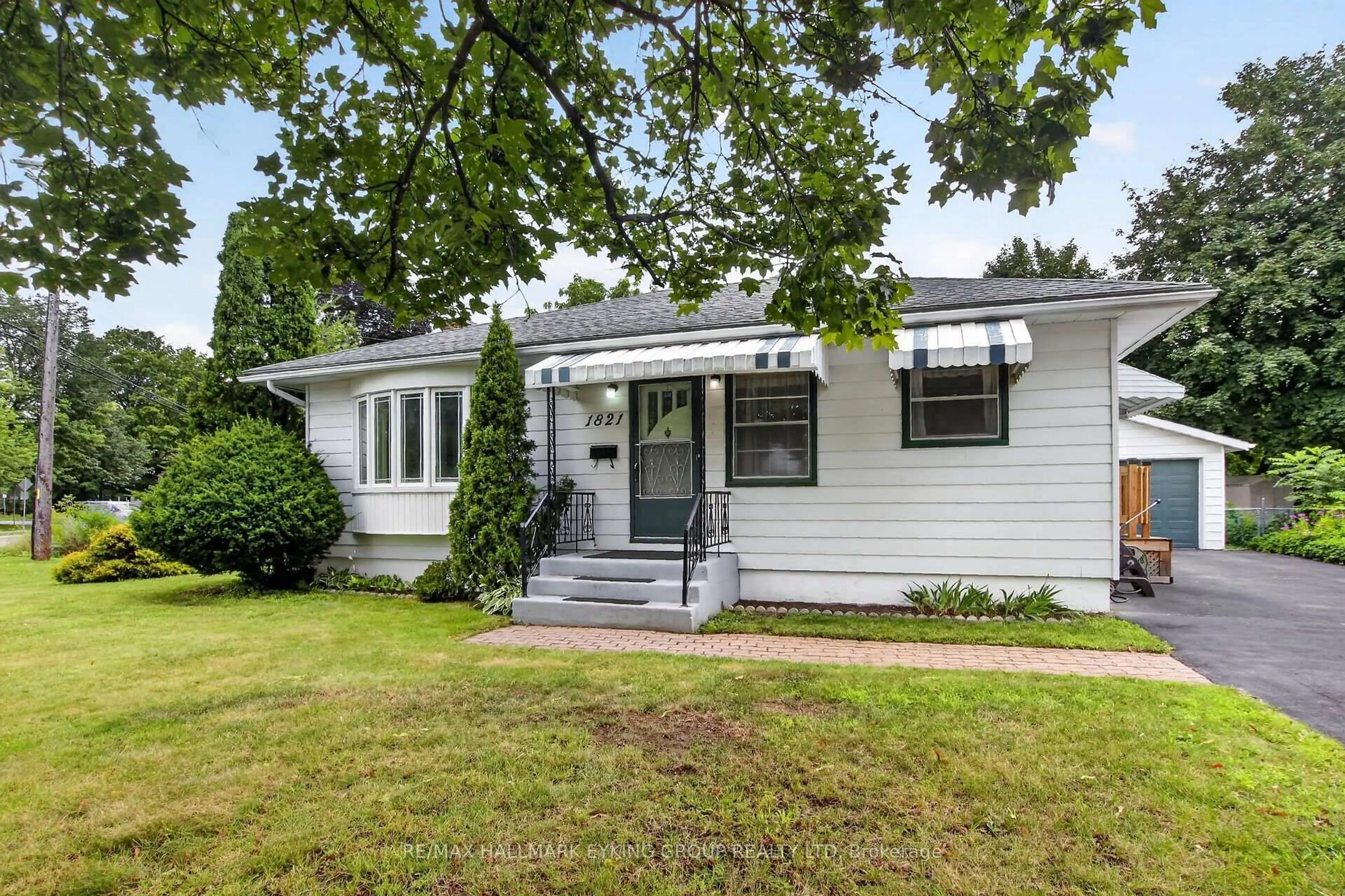 Home with vinyl exterior material, street for 1821 Haig Dr, Ottawa Ontario K1G 2J2