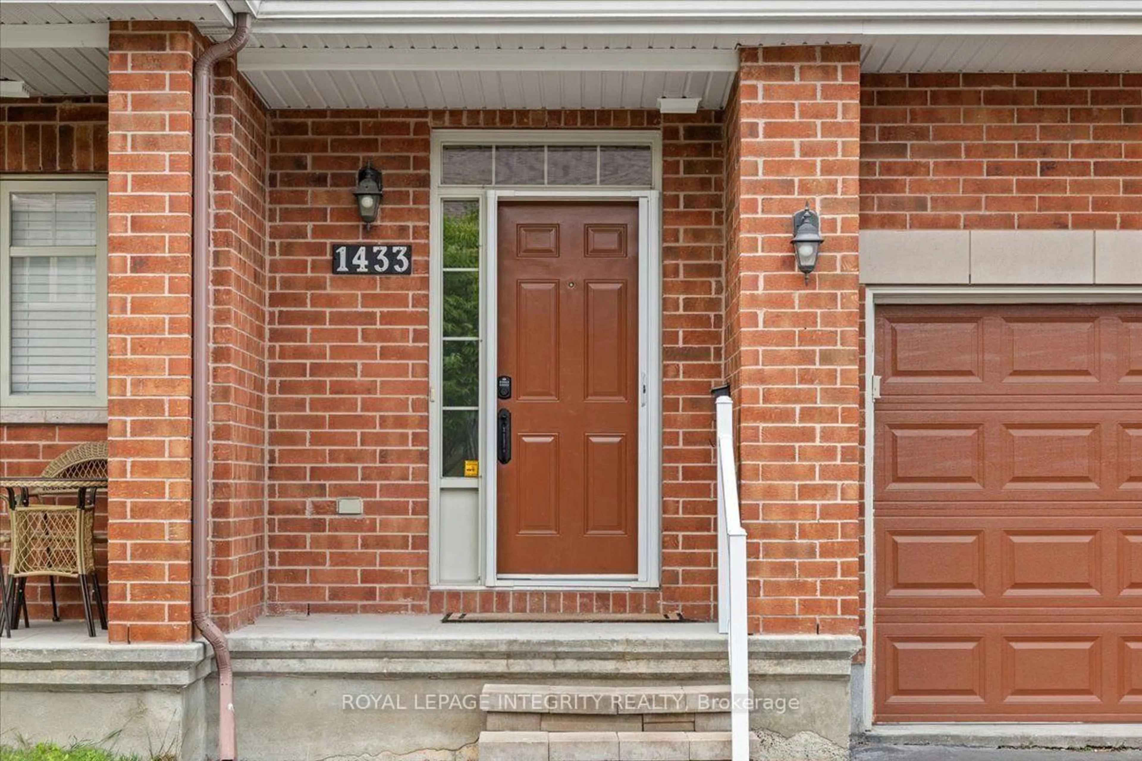 Home with brick exterior material, street for 1433 Comfrey Cres, Ottawa Ontario K4A 0L8