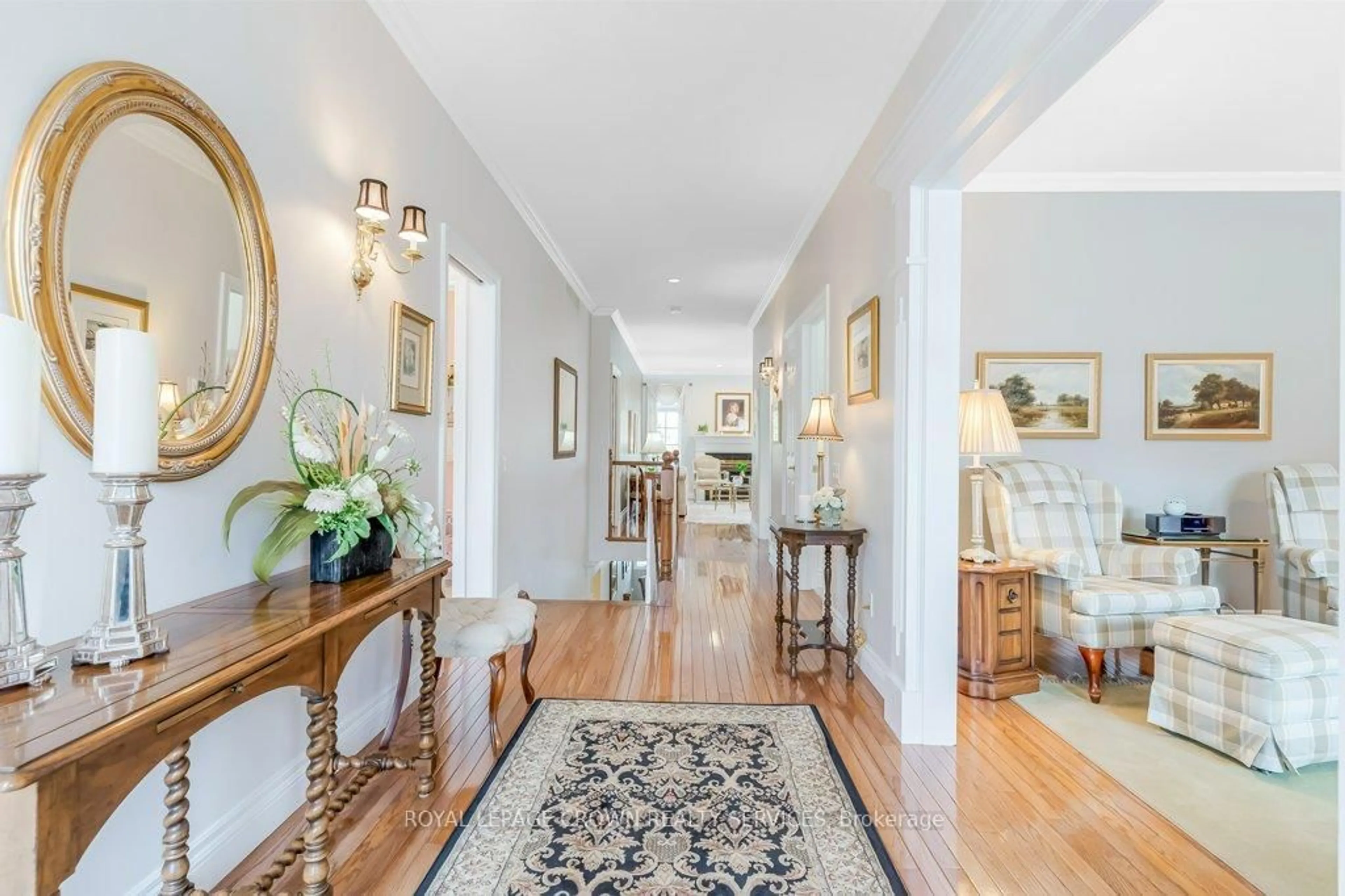 Indoor foyer for 369 George St #2, Cambridge Ontario N1S 4X7