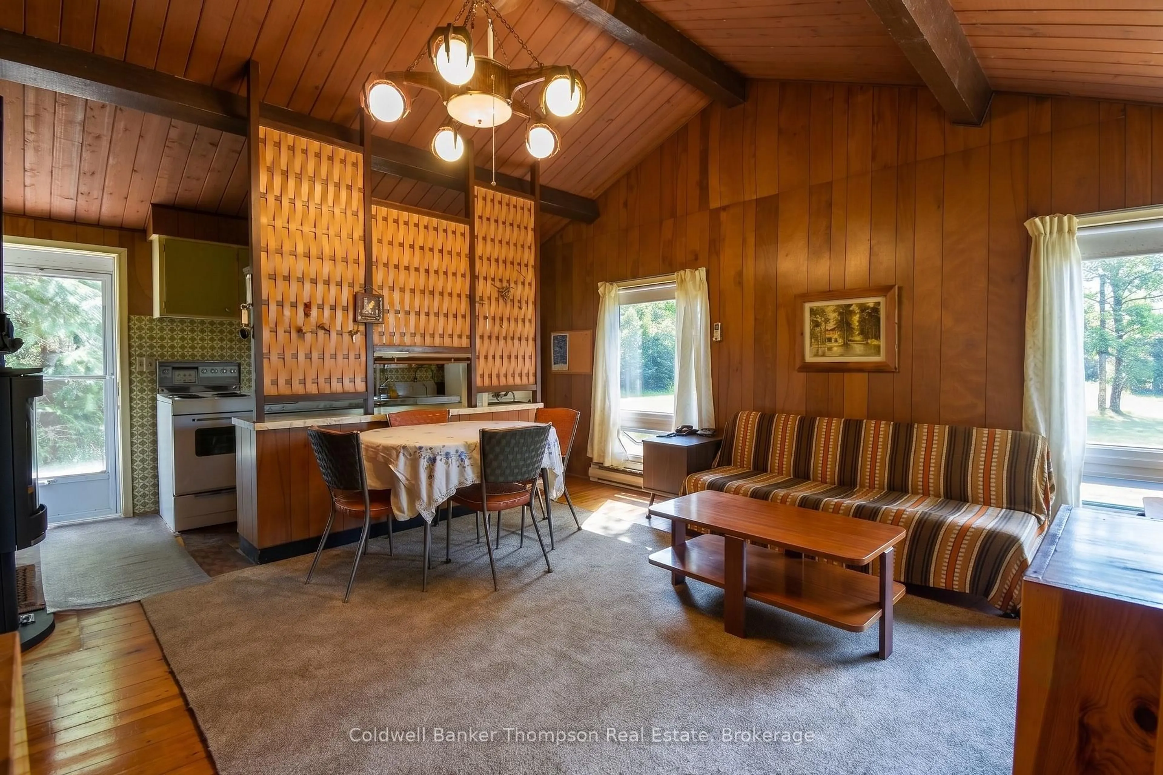 Dining room, unknown for 4293 Ravenscliffe Rd, Huntsville Ontario P1H 2J2