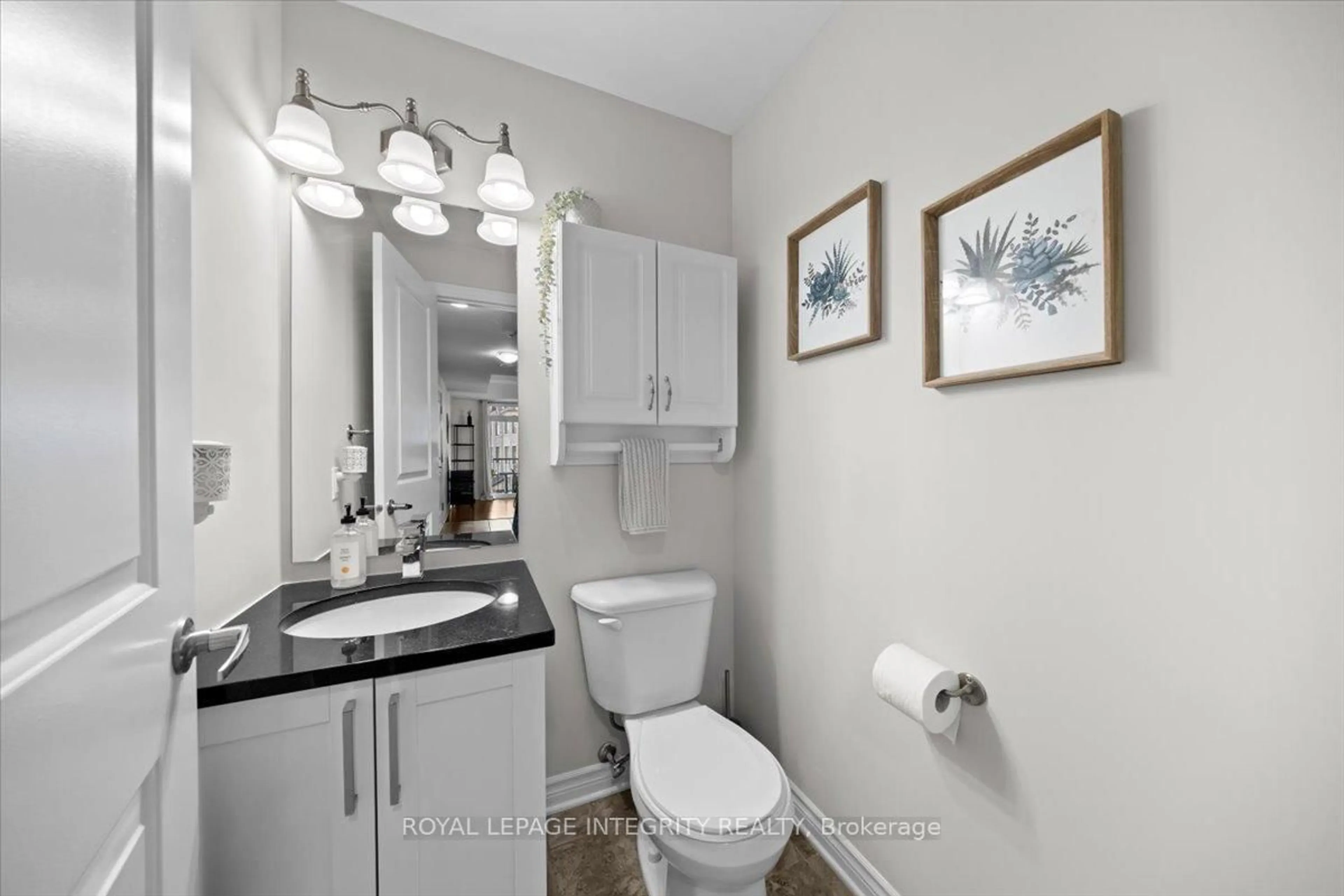 Standard bathroom, ceramic/tile floor for 100 Prestige Circ #5, Ottawa Ontario K4A 0Y1
