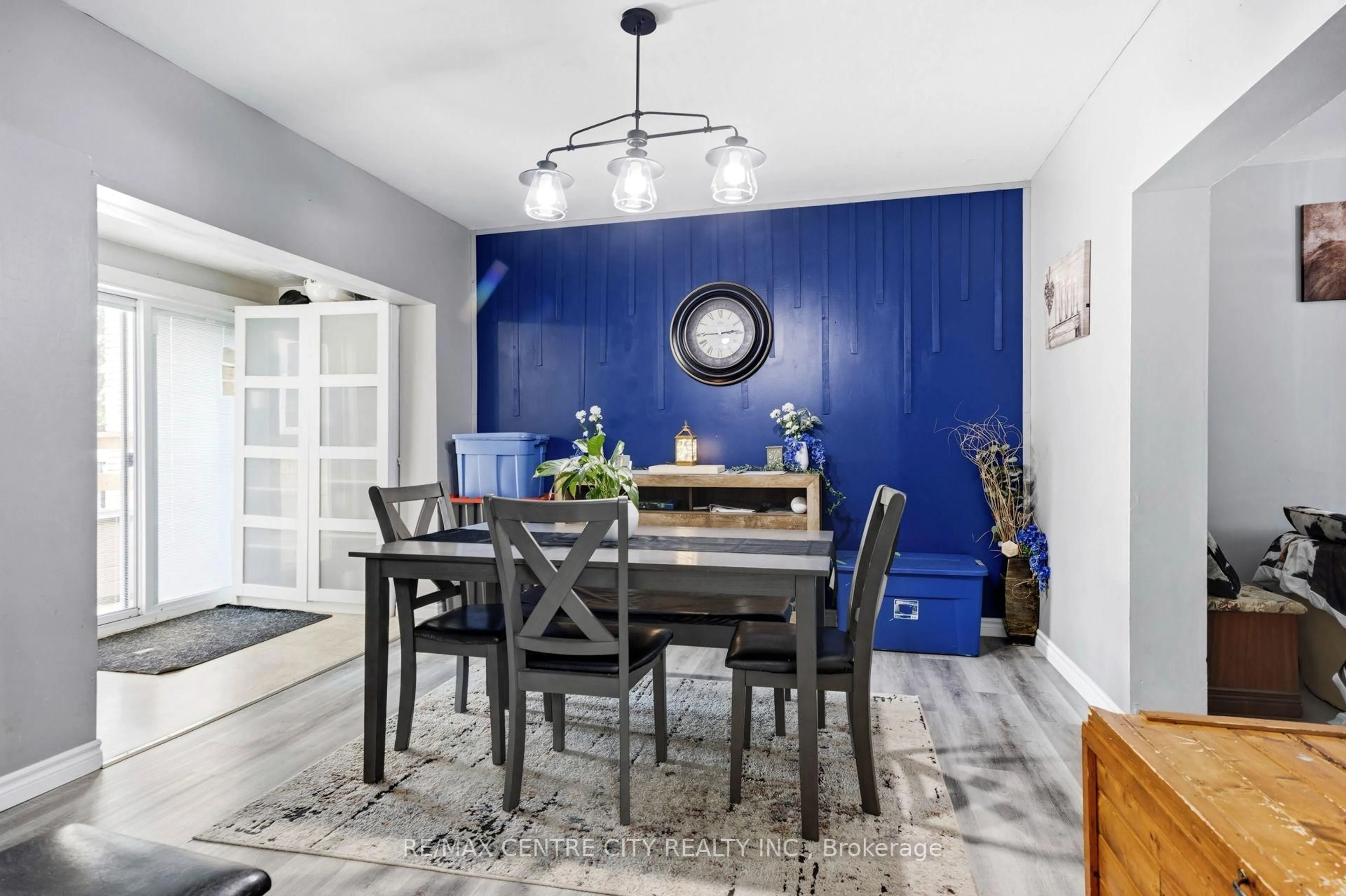 Dining room, unknown for 56 Mitchell St, St. Thomas Ontario N5R 2T9
