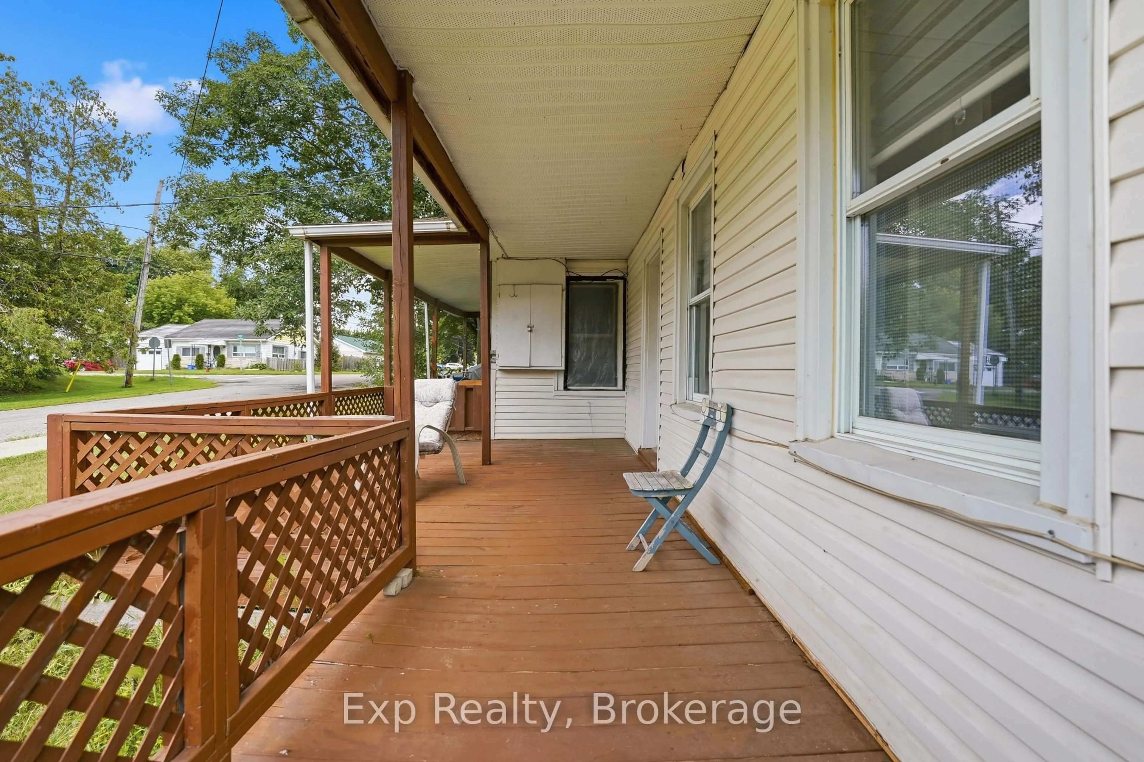 Unknown for 82 - 84 Bursthall St, Limoges Ontario K0K 2M0
