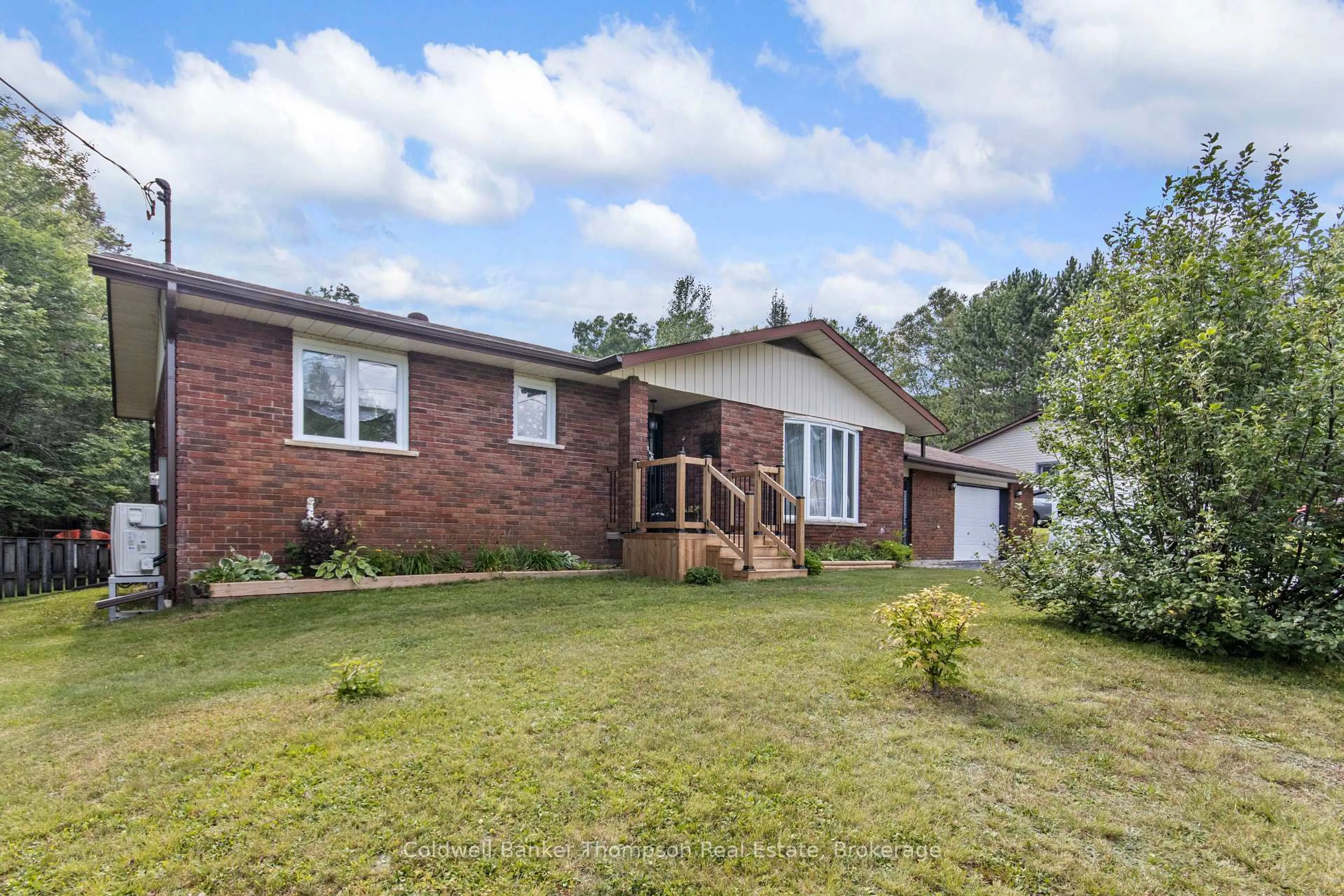 Home with brick exterior material, unknown for 5 Grant Crt, South River Ontario P0A 1X0