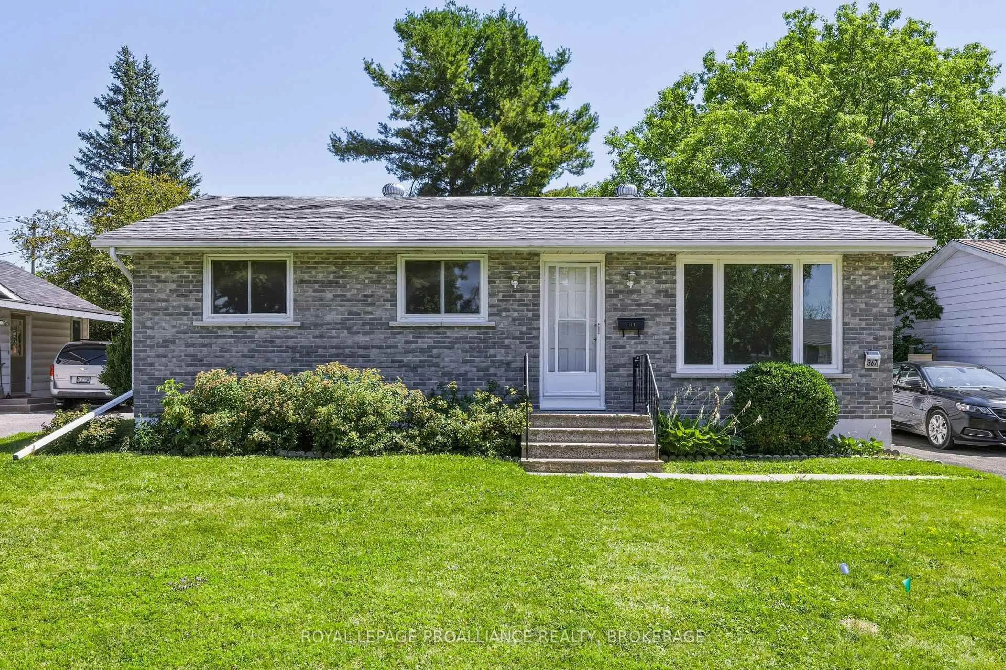 Home with brick exterior material, street for 367 Georgiana St, Gananoque Ontario K7G 1N1