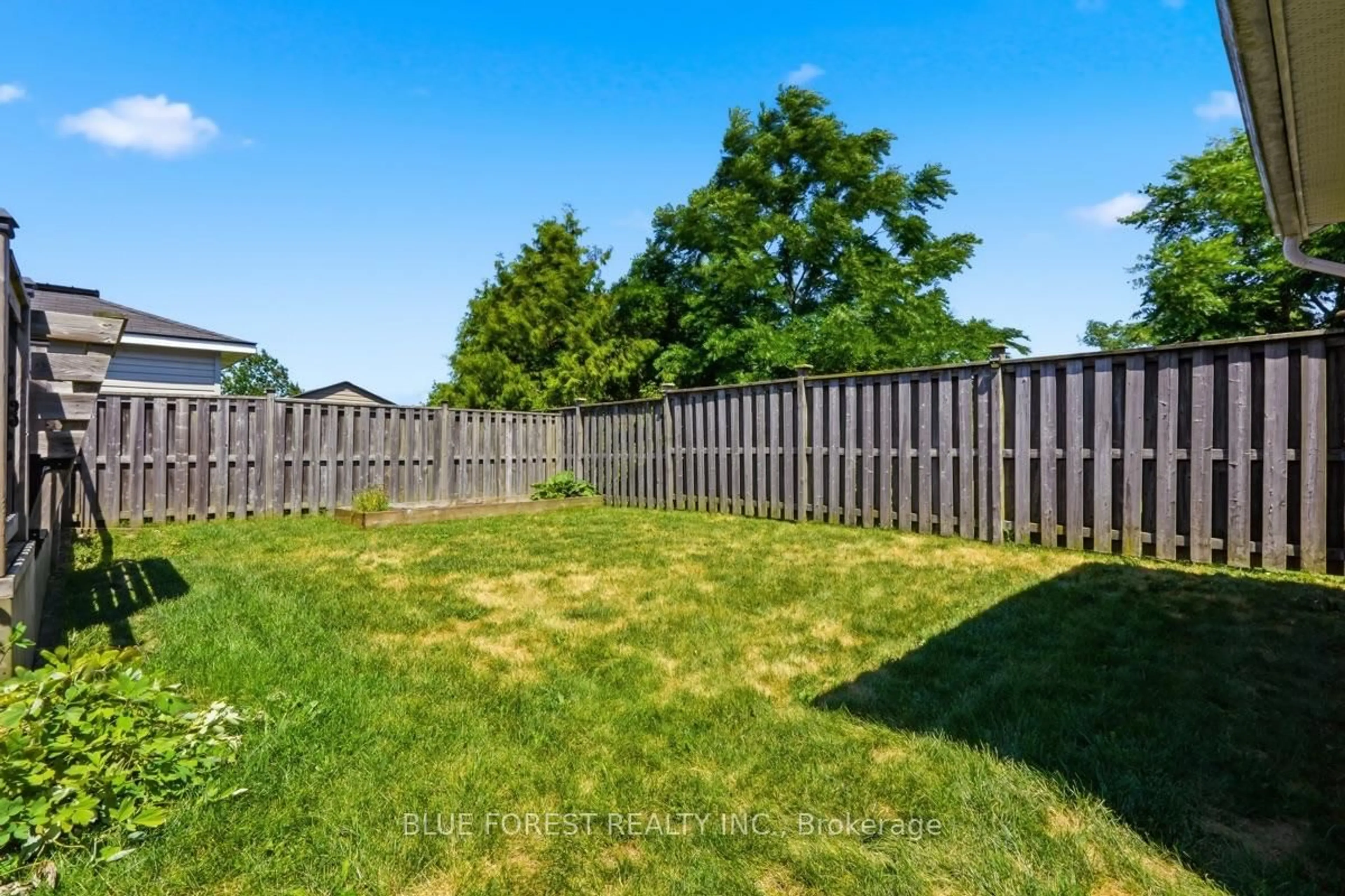 Patio, forest/trees view for 1506 Chelton Pl, London South Ontario N6M 1M2