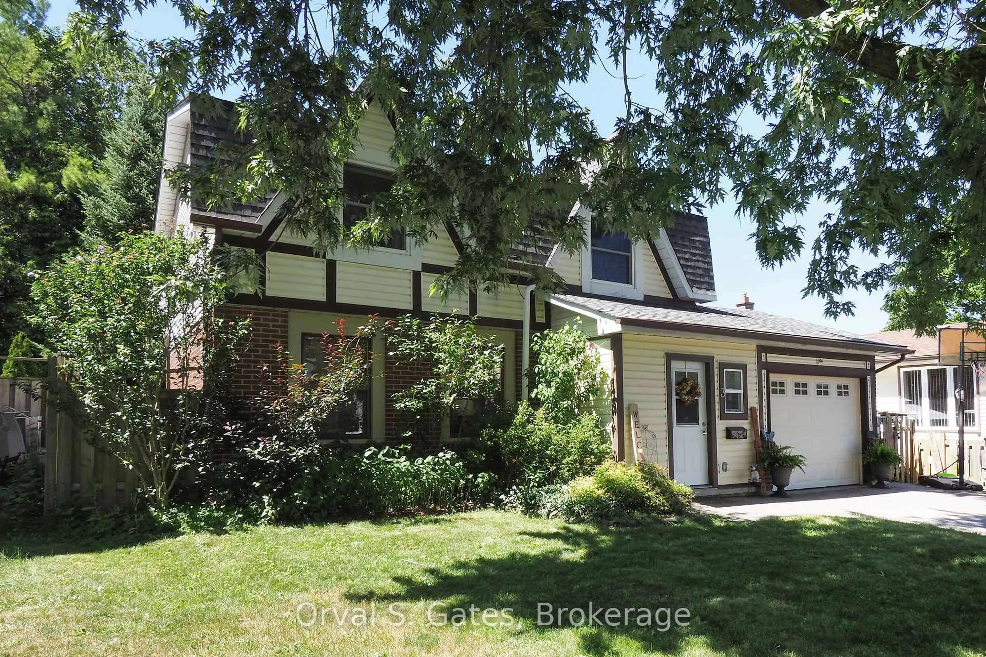 Home with brick exterior material, street for 3 Queensdale Cres, Guelph Ontario N1H 6W4